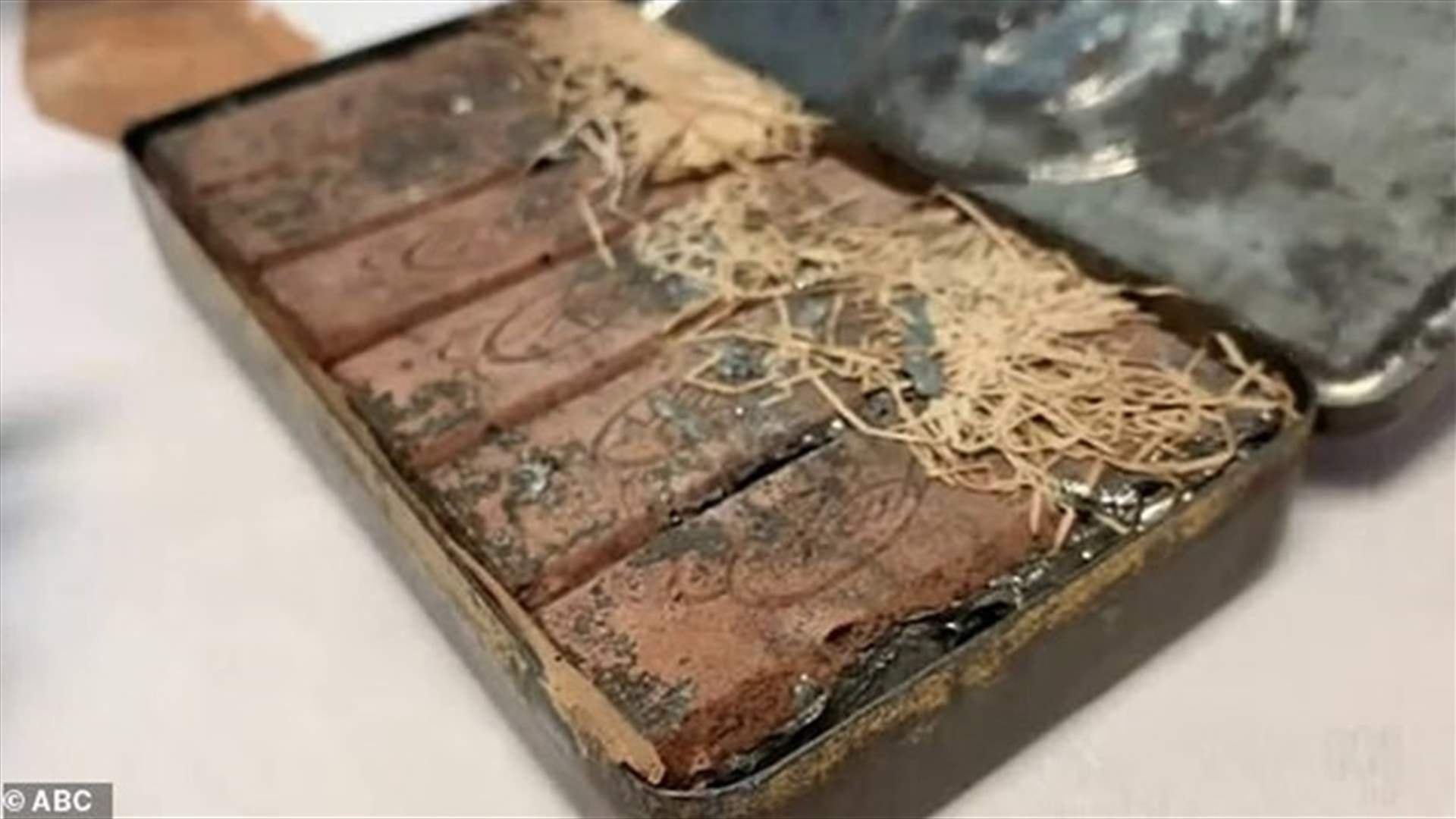 اكتشاف شوكولاتة عمرها 120 عاماً... هل لا تزال صالحة للأكل؟