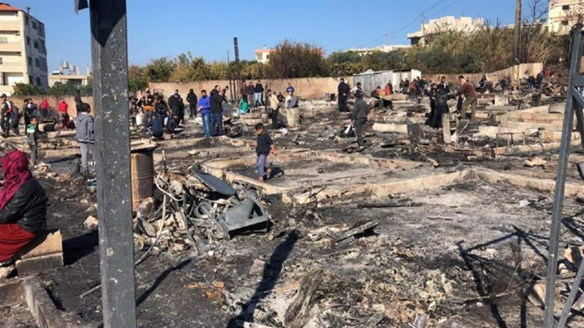 بدء مسح أضرار مخيم بحنين وتوافد المساعدات