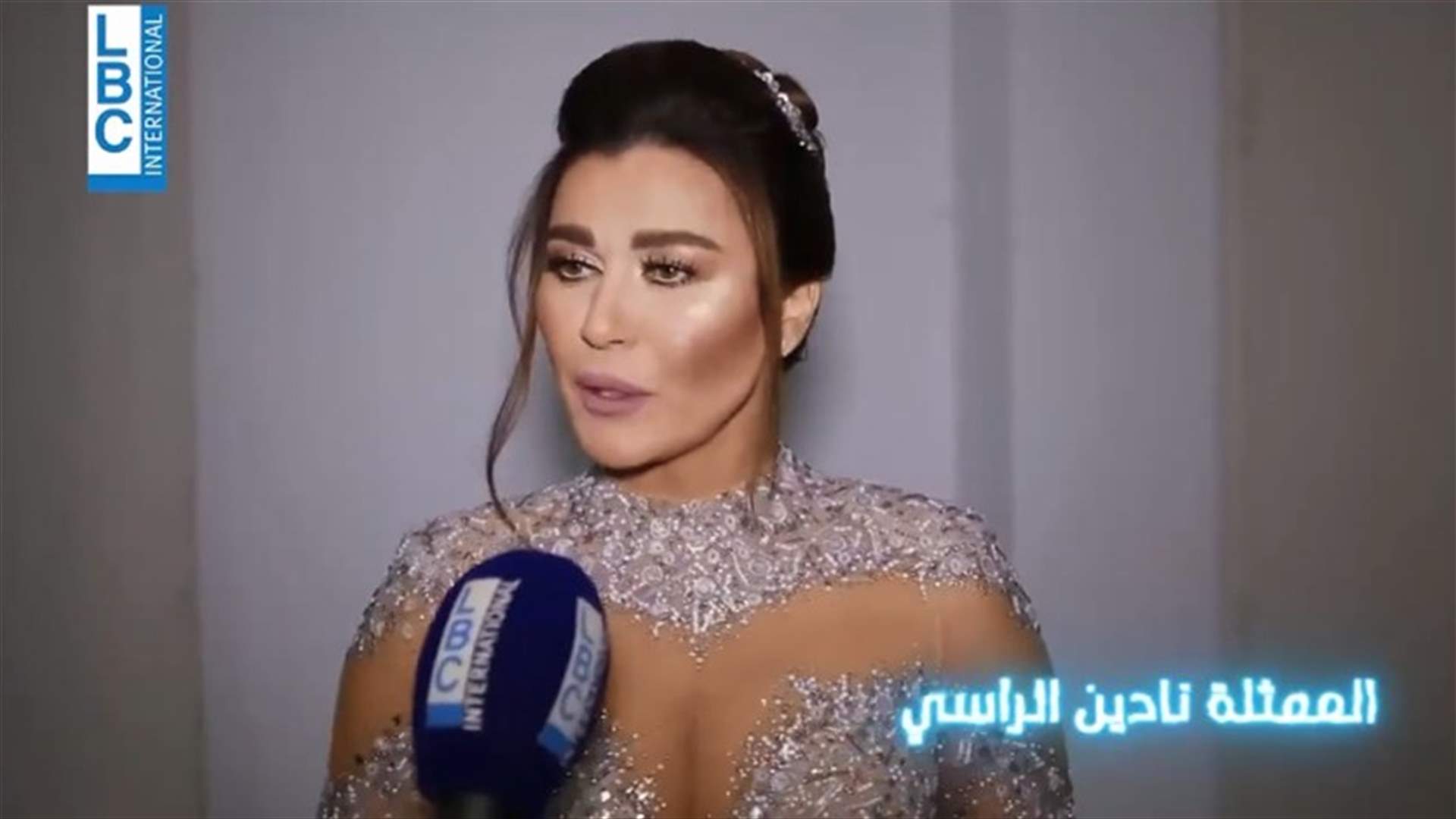 نادين الراسي في Pop Quiz: أتمنّى أن يبقى أولادي على صدري في 2021.. وهذا ما أقوله لترامب (فيديو)