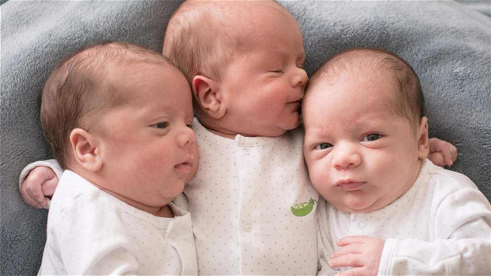 حالة نادرة... حملت بطفلٍ إضافي بعد 10 أيّامٍ من حملها بتوأم