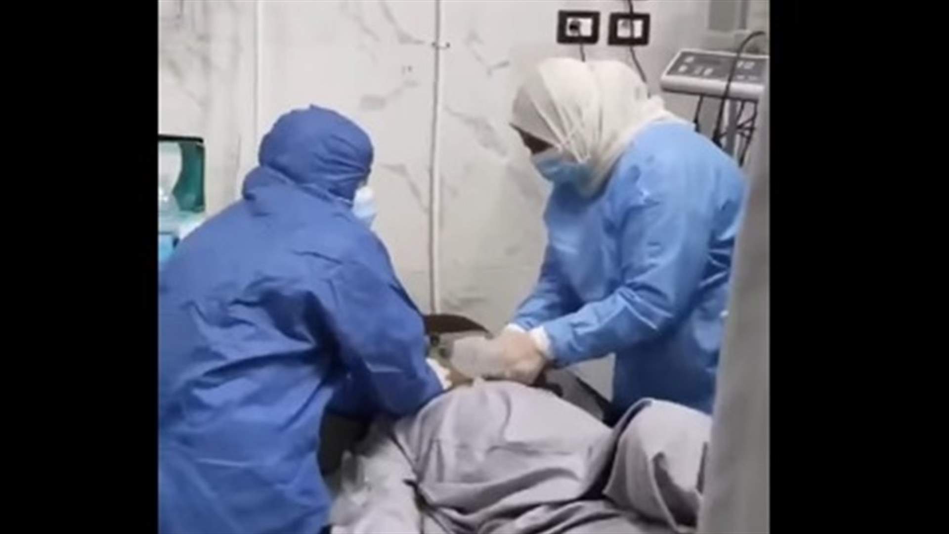 النيابة المصرية تحقق في وفاة أربعة مصابين بكوفيد-19 بسبب نقص الاوكسيجين