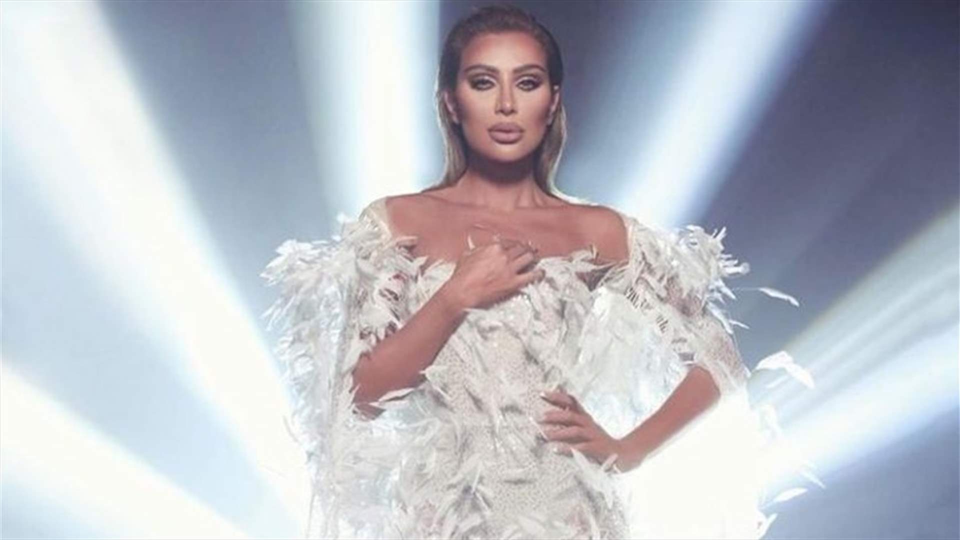 مايا دياب تتعرّض لموقف مضحك... الفيديو تخطى المليون مشاهدة في ساعات قليلة
