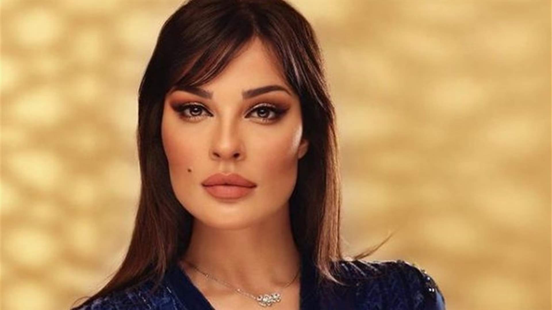 نادين نسيب نجيم في صورةٍ من سيارتها: &quot;كوفيد صار كتير بلبنان&quot;