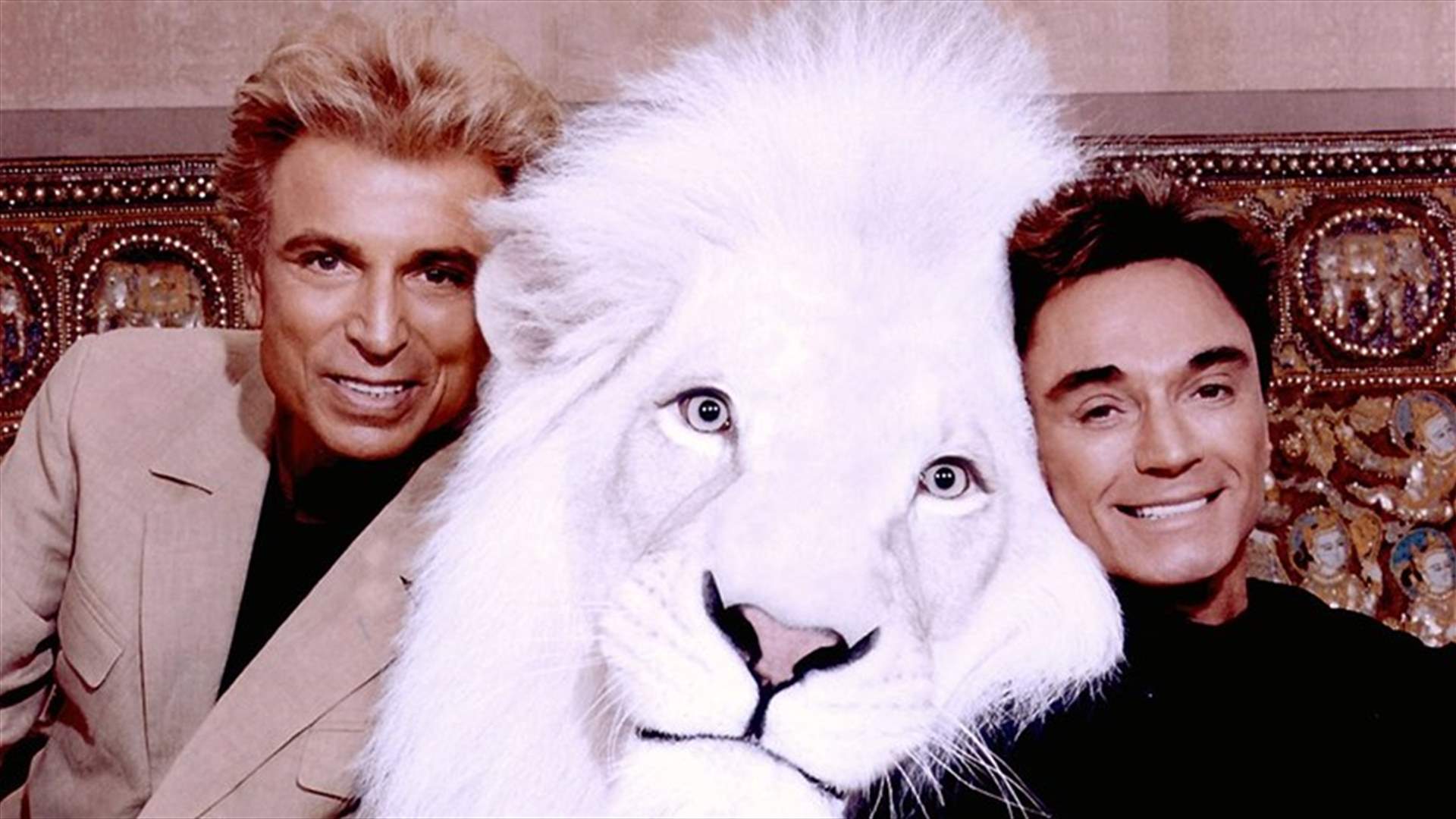 وفاة الساحر الشهير زيغفريد فيشباخر عن 81 عاماً