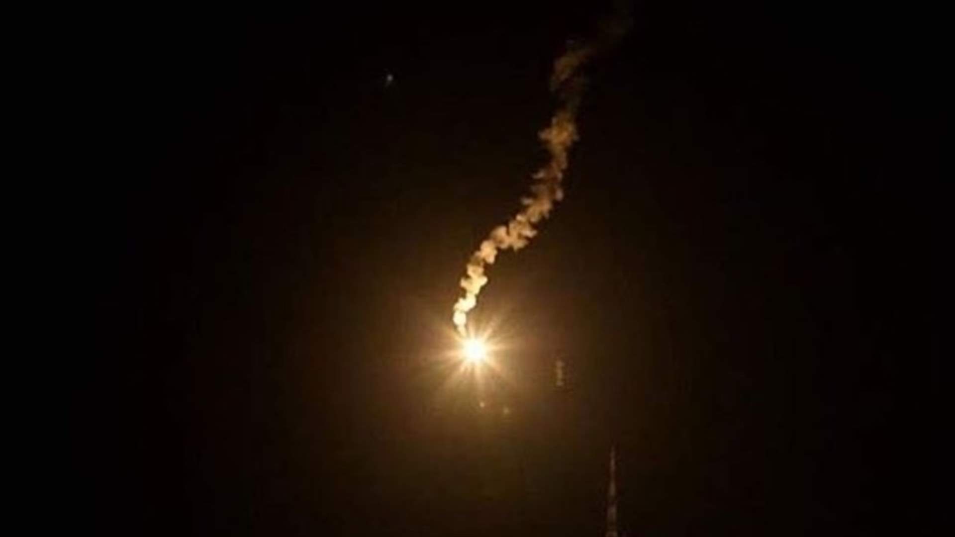 الجيش الإسرائيلي أطلق قنابل مضيئة فوق وادي هونين
