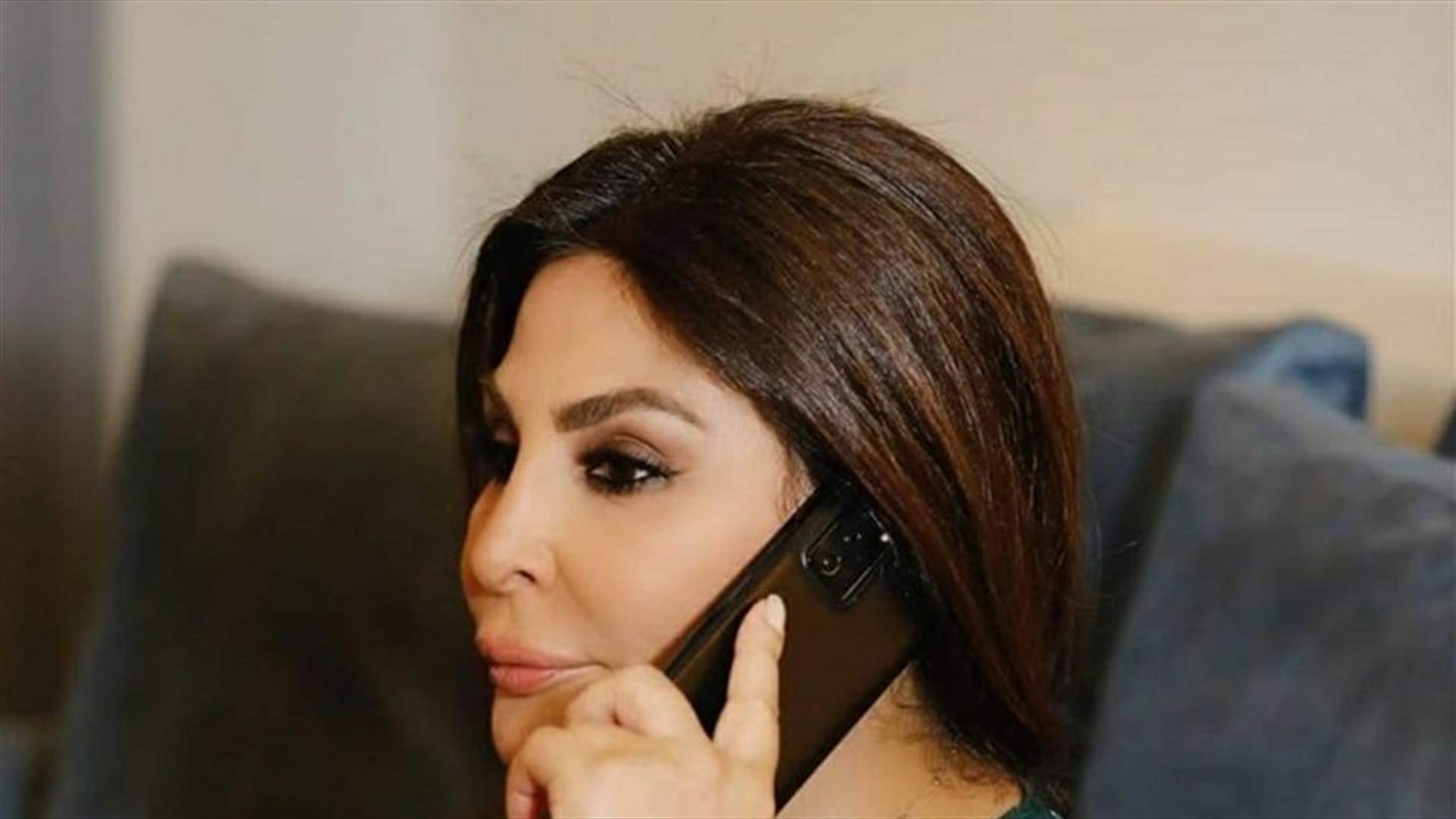 إليسا تعايد "إبنتها" انجيلا: "أحبّك ماما"