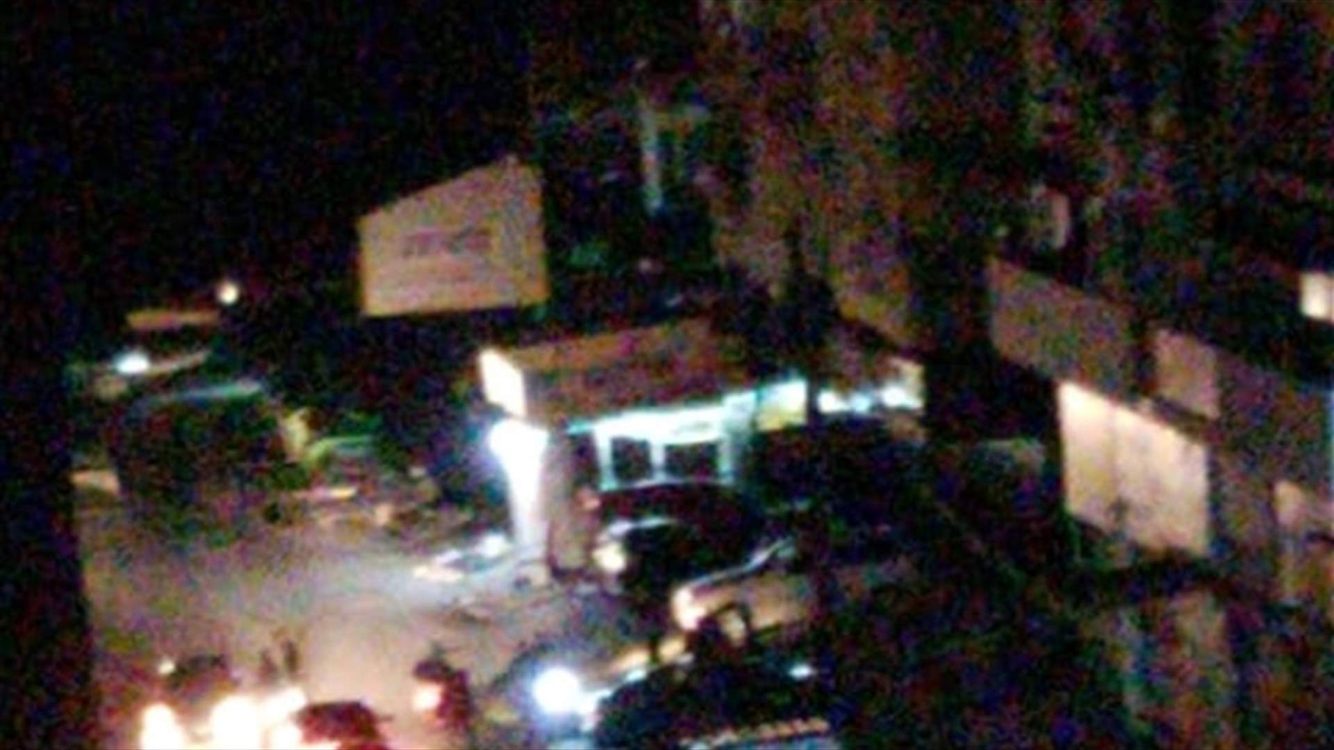 مجهول القى قنبلة صوتية داخل ملعب في منطقة محرم بطرابلس