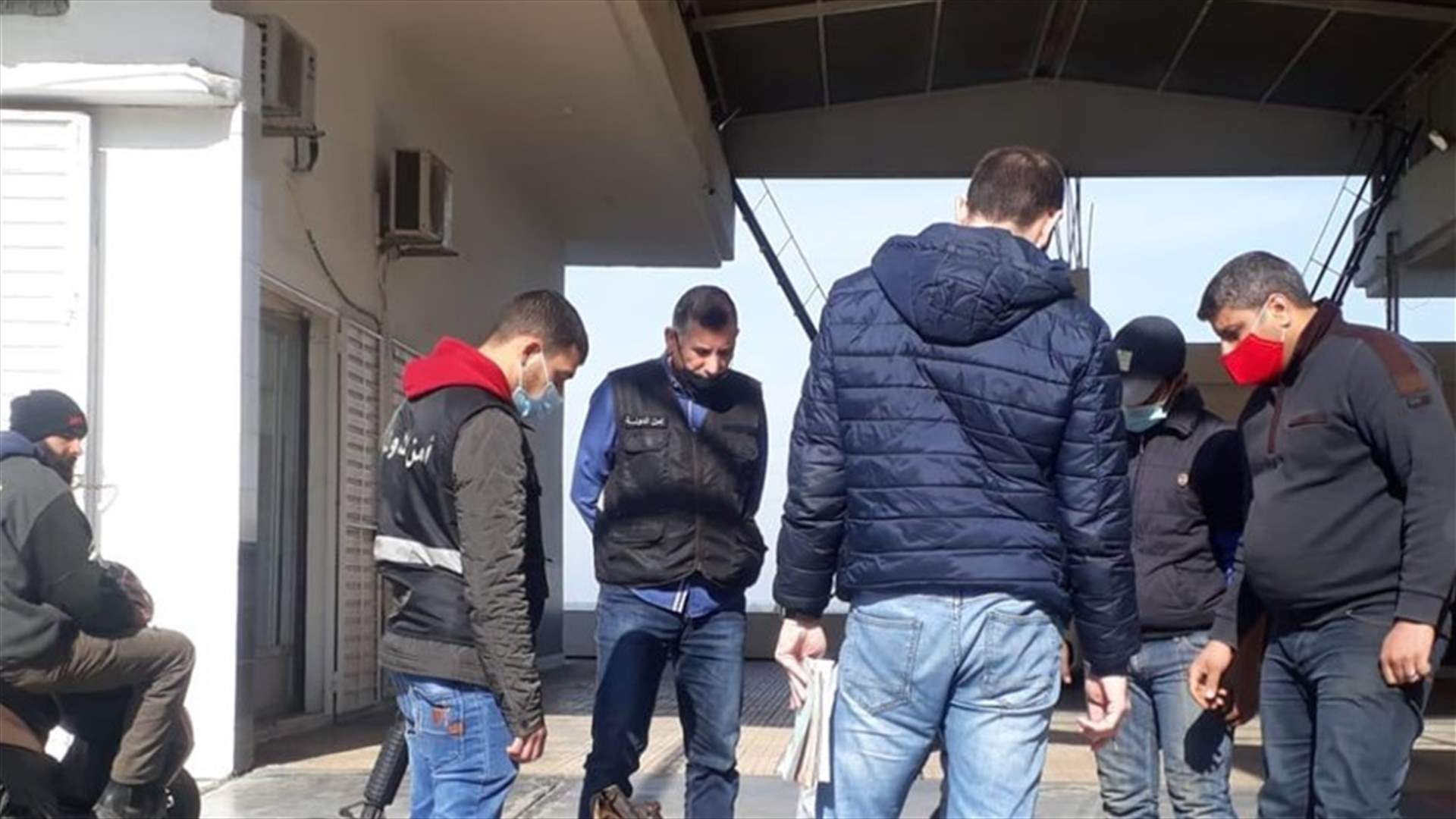 جولة لمراقبي حماية المستهلك على محطات المحروقات ومحلات بيع الاعلاف في عكار