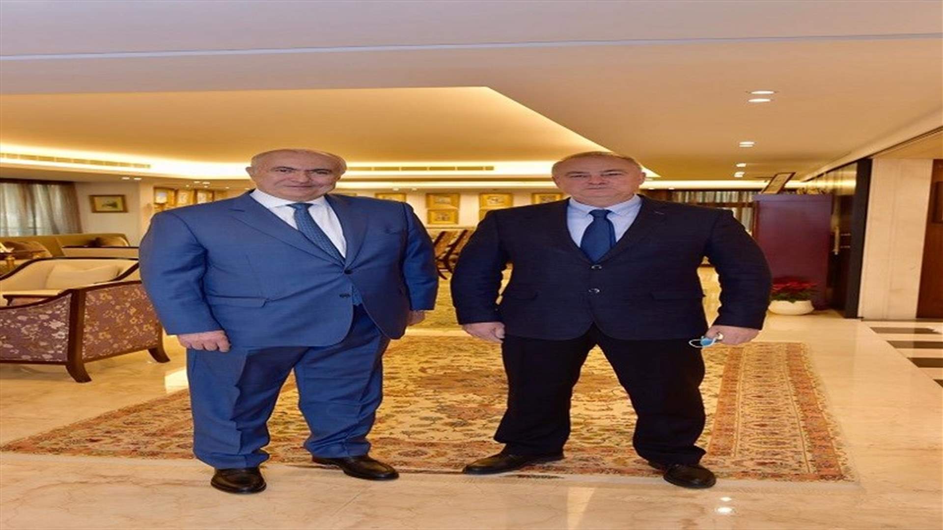 مخزومي بحث مع السفير الروسي في أوضاع لبنان والمنطقة