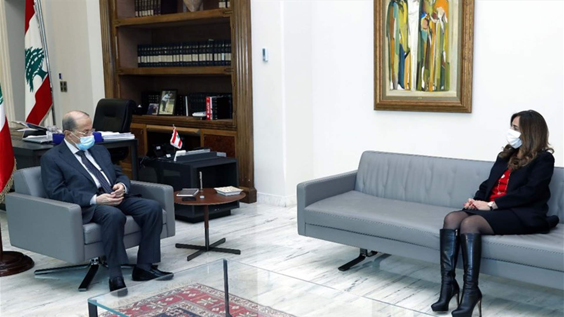 عون بحث مع عكر في الاوضاع الامنية ...
