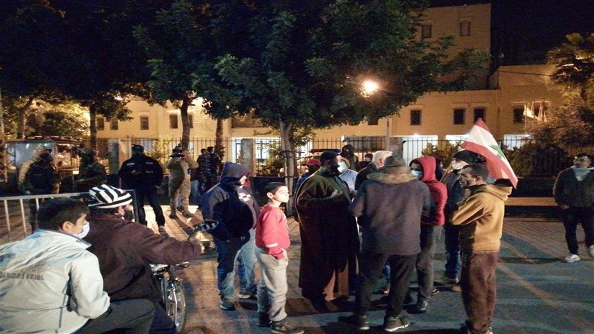 مسيرة تضامنية مع طرابلس من ساحة ايليا باتجاه بلدية صيدا