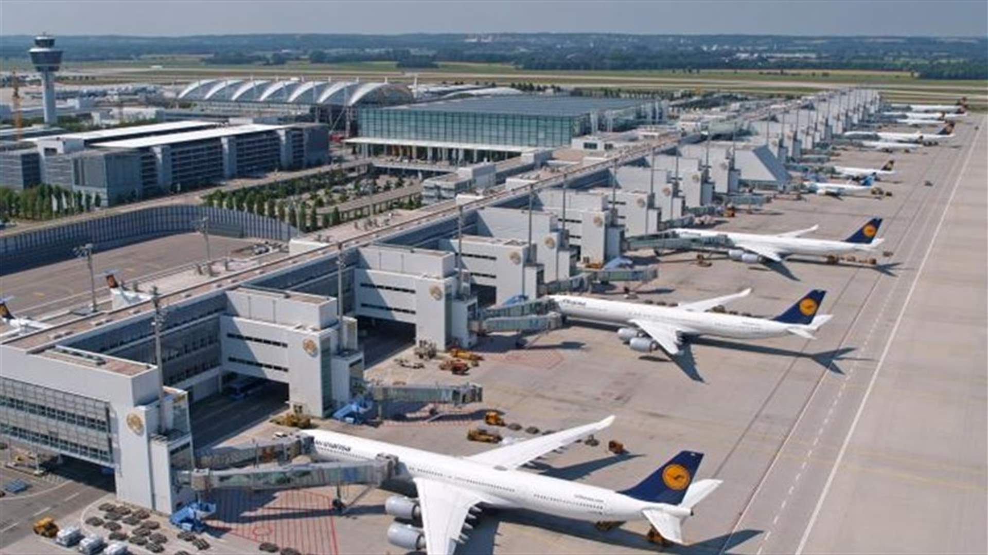 ألمانيا تحظر دخول غالبية الوافدين من خمس دول رصدت فيها نسخ كورونا المتحوّرة