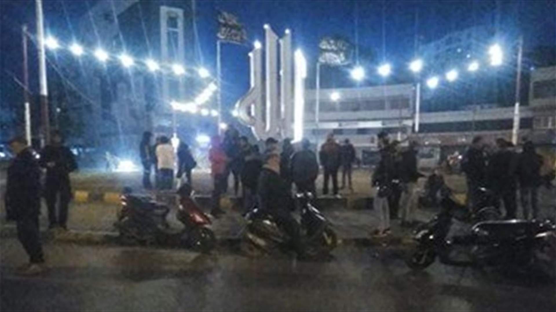 Protesters cut off road leading to Tripoli’s al-Nour Square