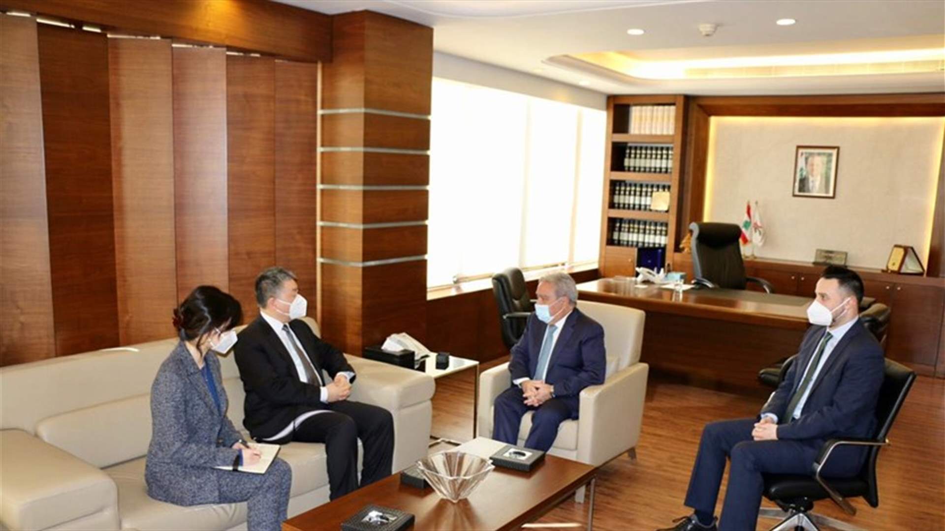 السفير الصيني أكّد لمشرفية استمرار بلاده في تقديم الدعم والمساعدة للبنان