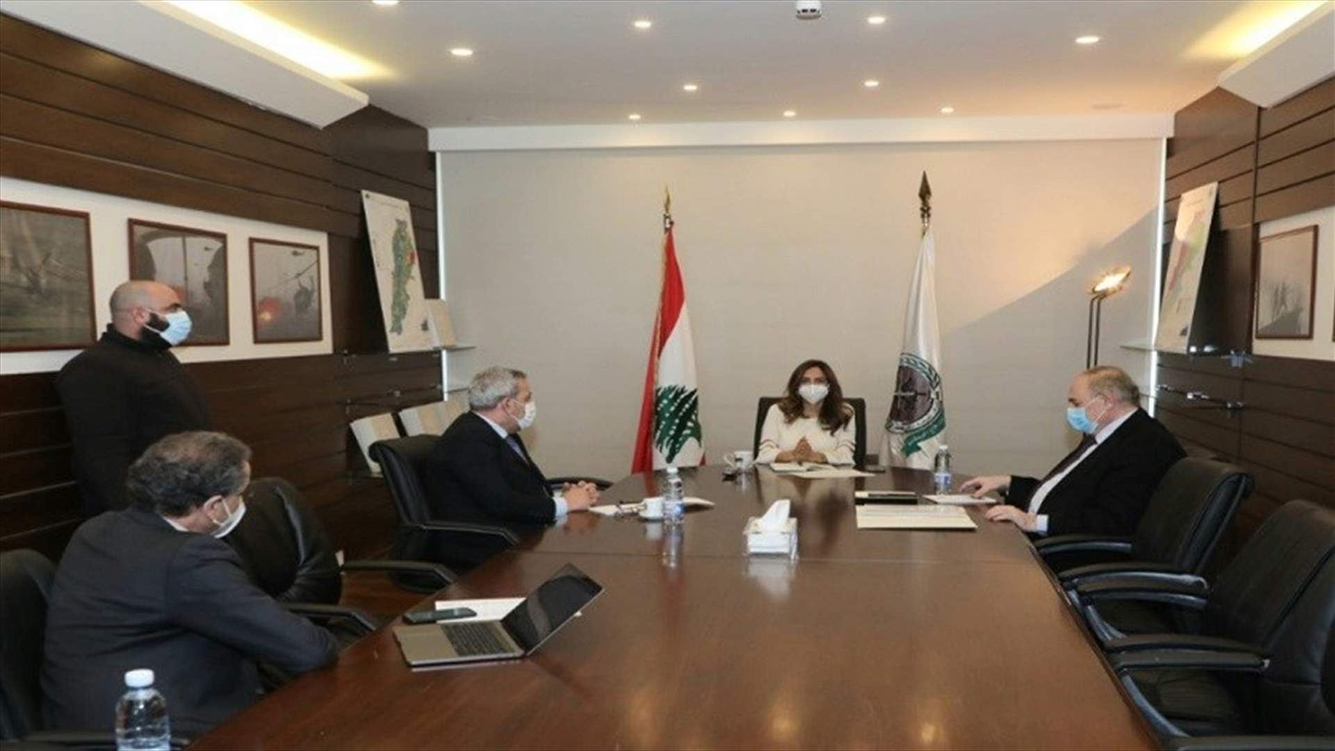 عكر بحثت مع نعمة والبستاني وبزي في ترشيد الدعم
