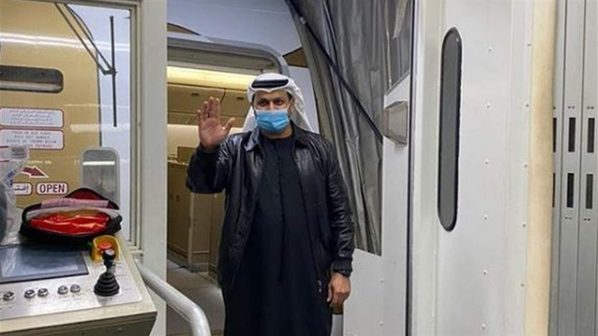 الشامسي يغادر بيروت بعد انتهاء مهامه الدبلوماسية (صورة)