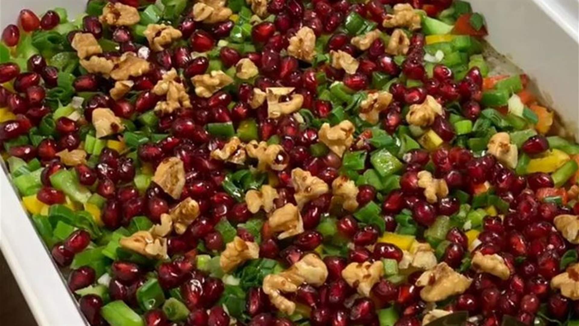 بخطوات سهلة... هكذا تحضرون سلطة الباذنجان المدخن في المنزل