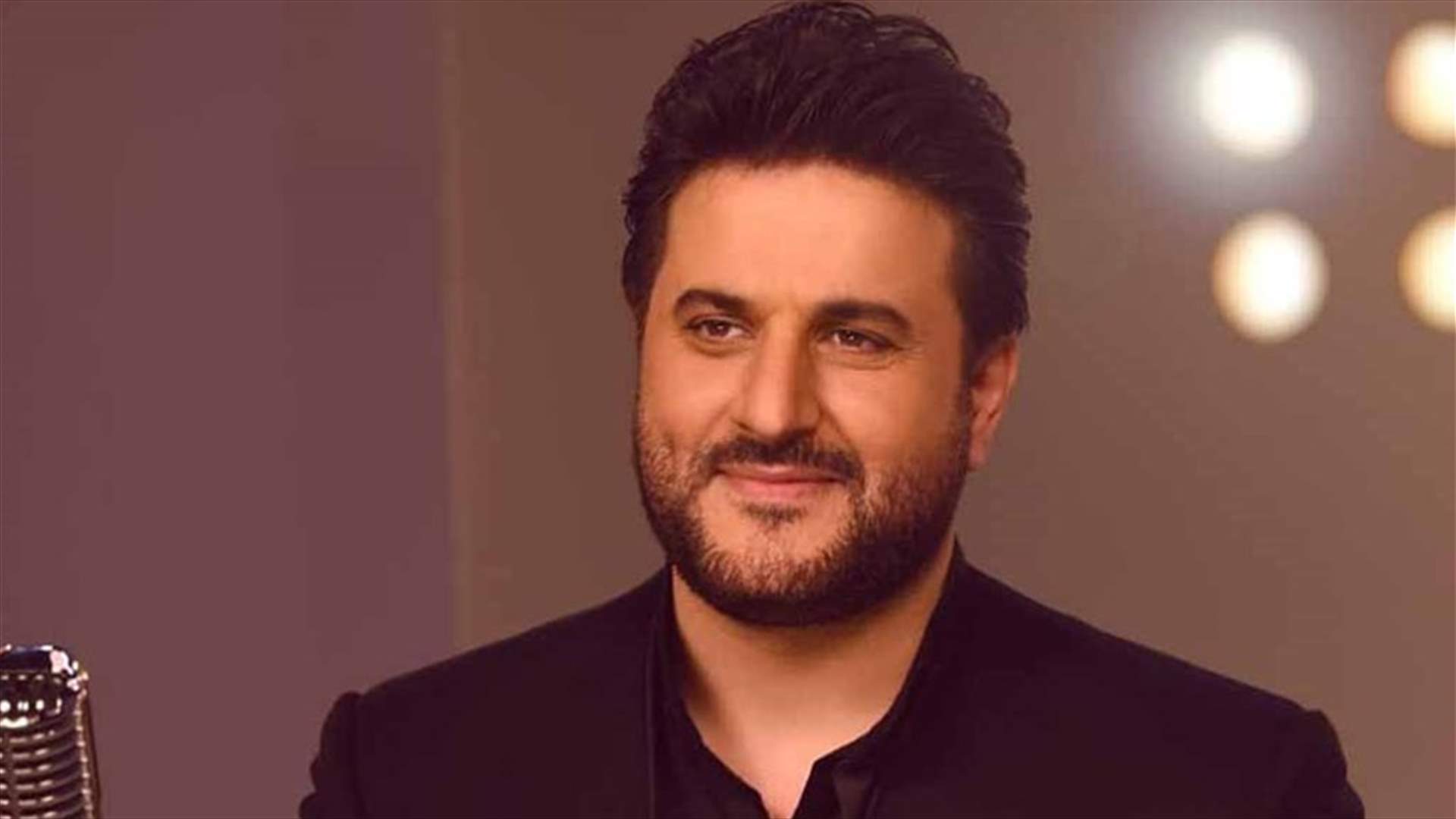 ملحم زين يساهم بتقليد الصينيين.. والجمهور يتّهمه بالعنصريّة (فيديو)