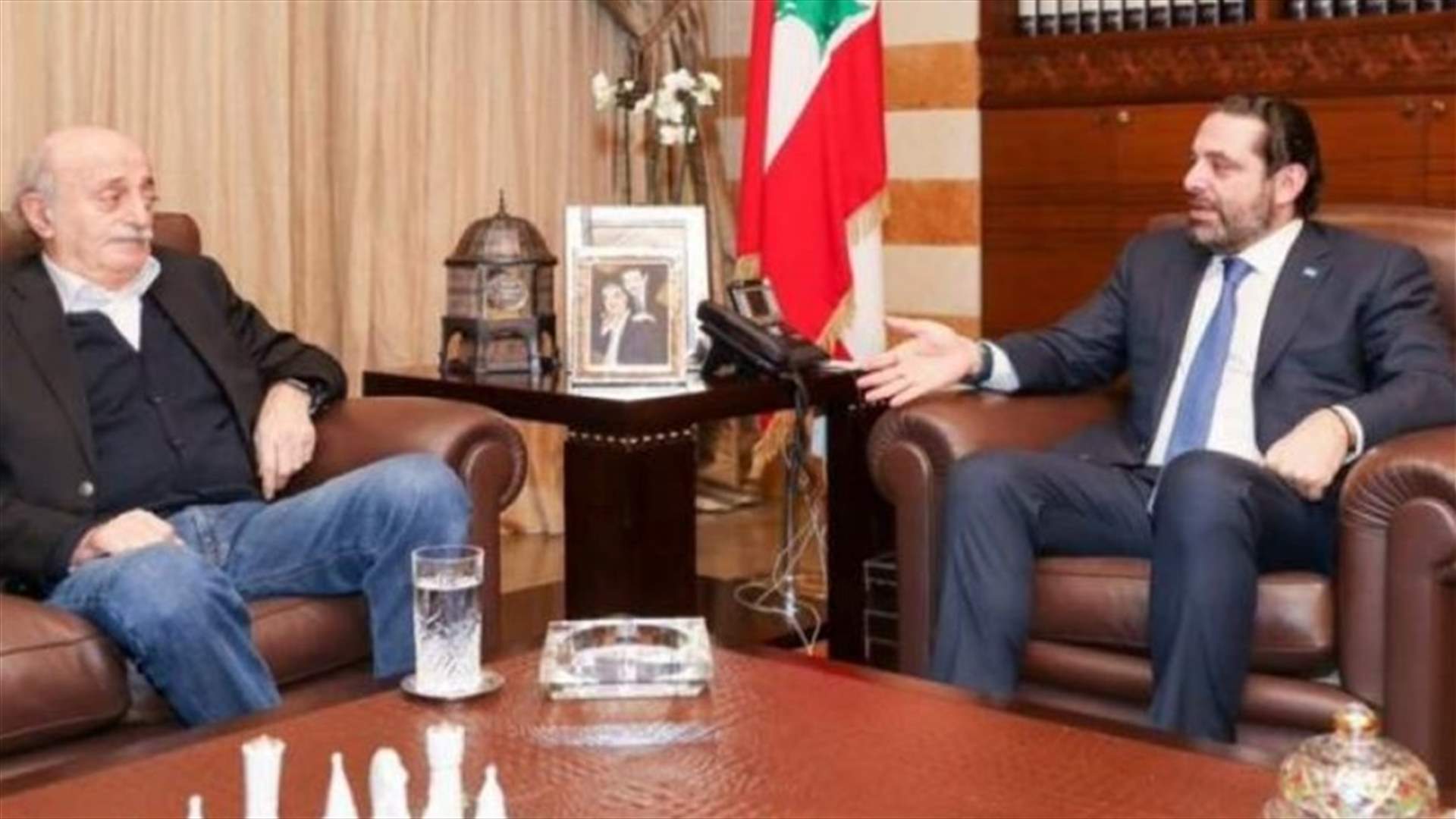 جنبلاط تلقى اتصالا من الحريري... ماذا ناقشا؟