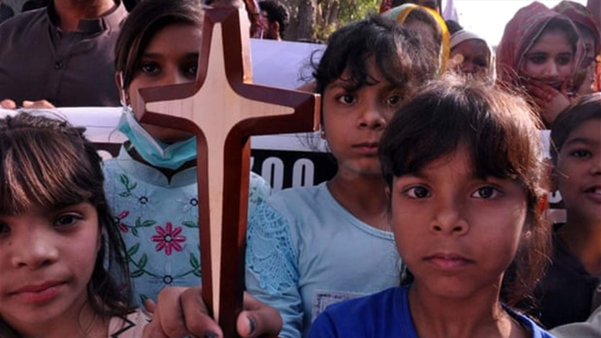 باكستانية أُجبرت على الزواج من خاطفها واعتناق الإسلام... تبلغ من العمر 12 عاماً!