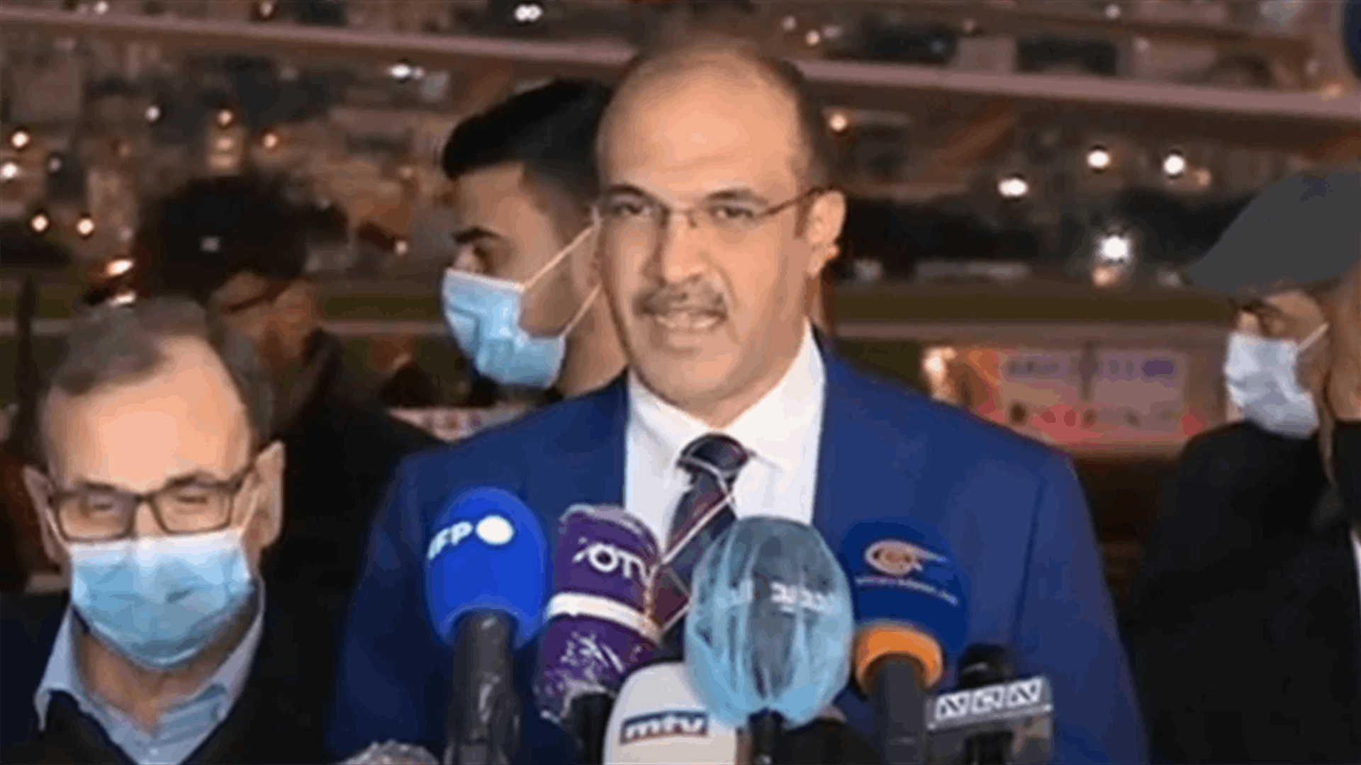 حسن: اللقاح سيصل الى الاراضي اللبنانية كافة...