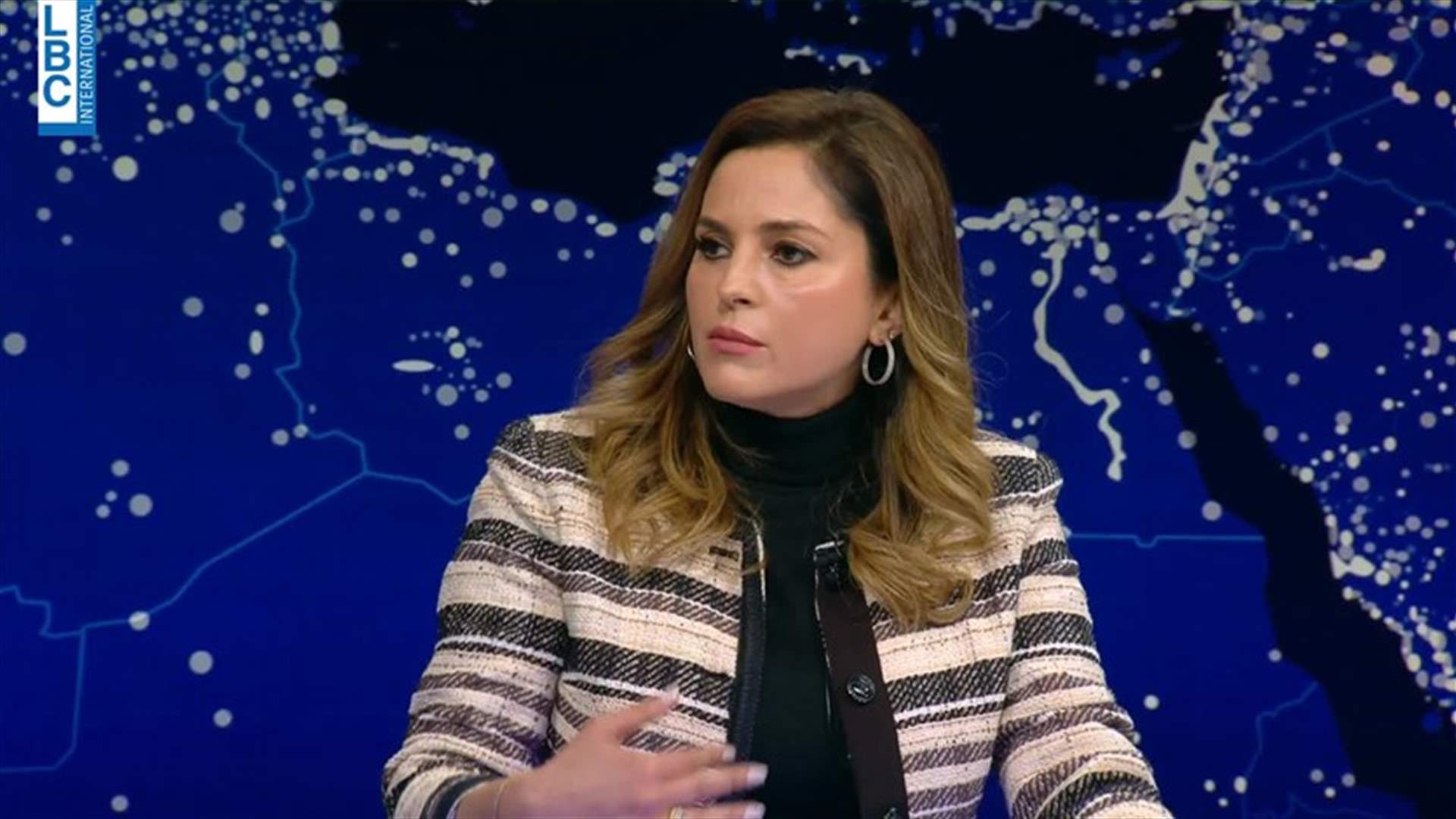 بعد اعتراض بعض الإعلاميين على إعطاء الإعلام أولوية التلقيح... ماذا قالت عبد الصمد؟