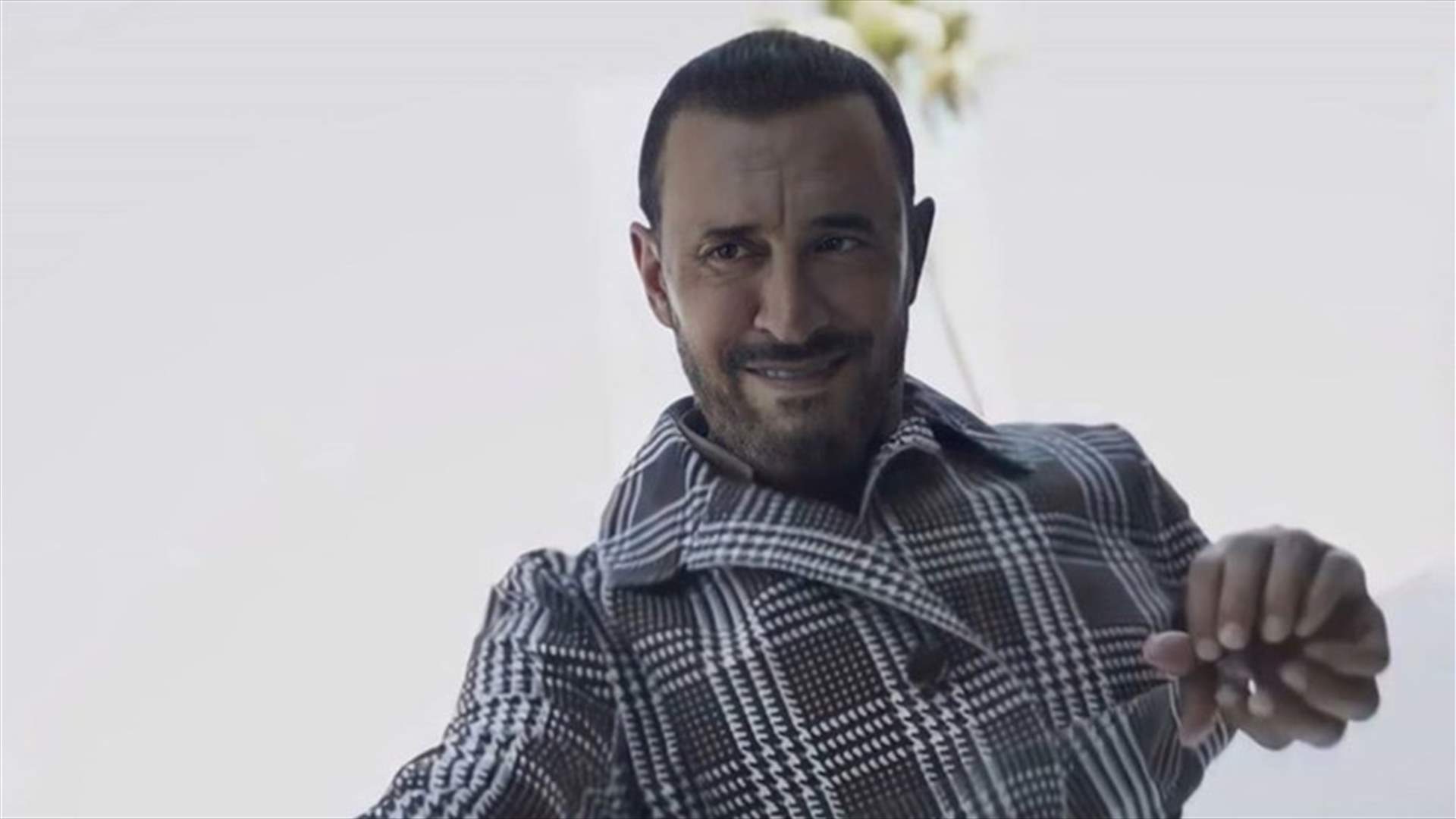 حفيدتا كاظم الساهر في أحدث ظهورٍ لهما... أي طفلة تشبه جدّها؟ (صورة)