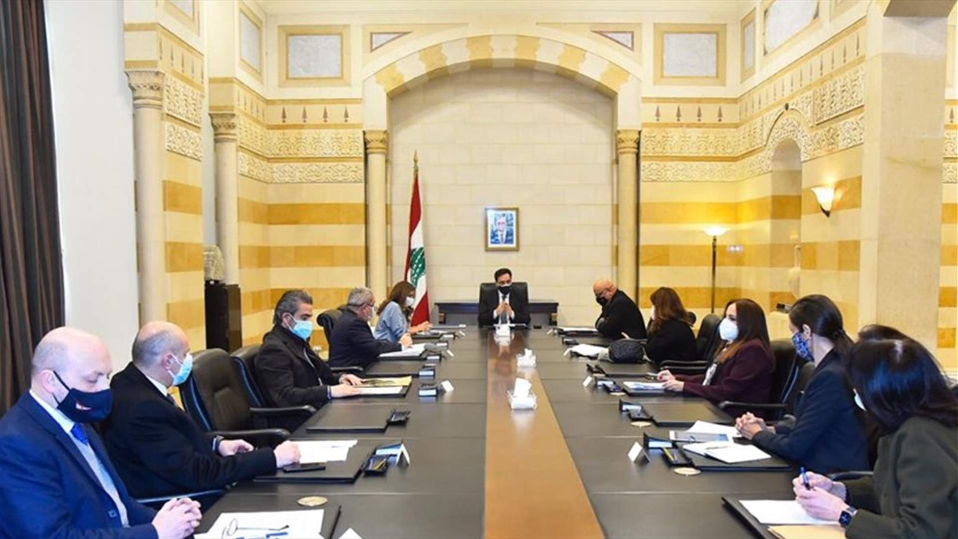 دياب رأس اجتماعًا لمتابعة مشاريع البنك الدولي: لضرورة اعتماد قاعدة بيانات موحدة وشفافة