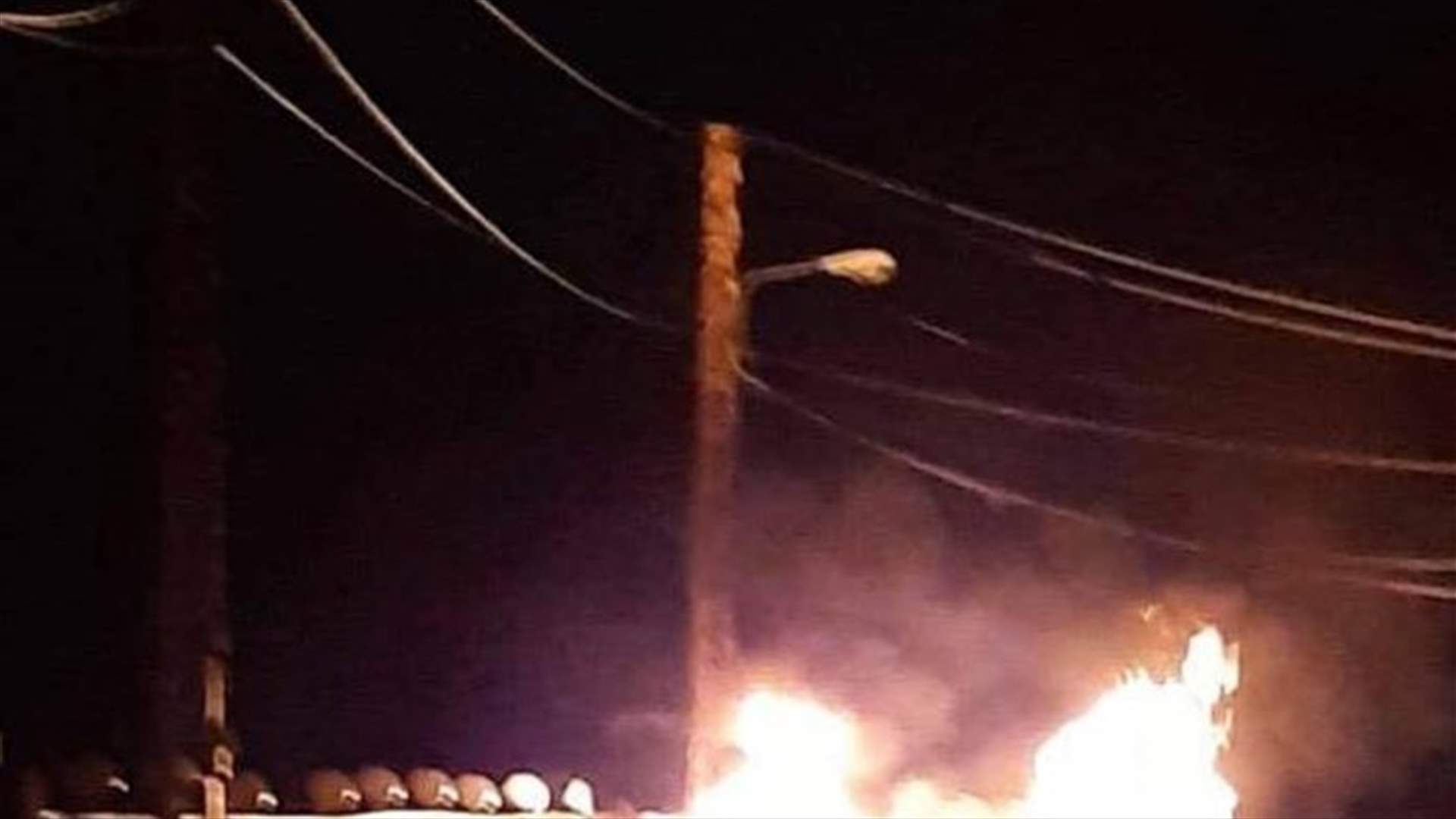 حريق بسيارة في سير الضنية والقوى الامنية فتحت تحقيقا