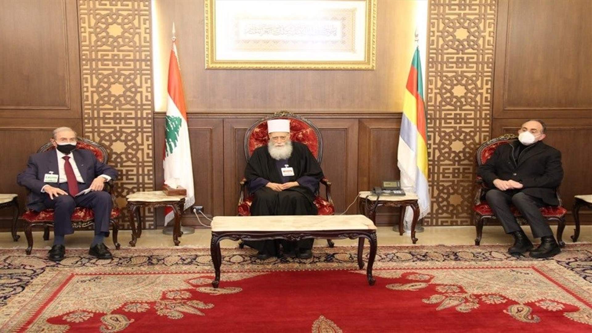 شيخ العقل استقبل الخليل والعقيد حنا وترأس اجتماعا في المجلس المذهبي