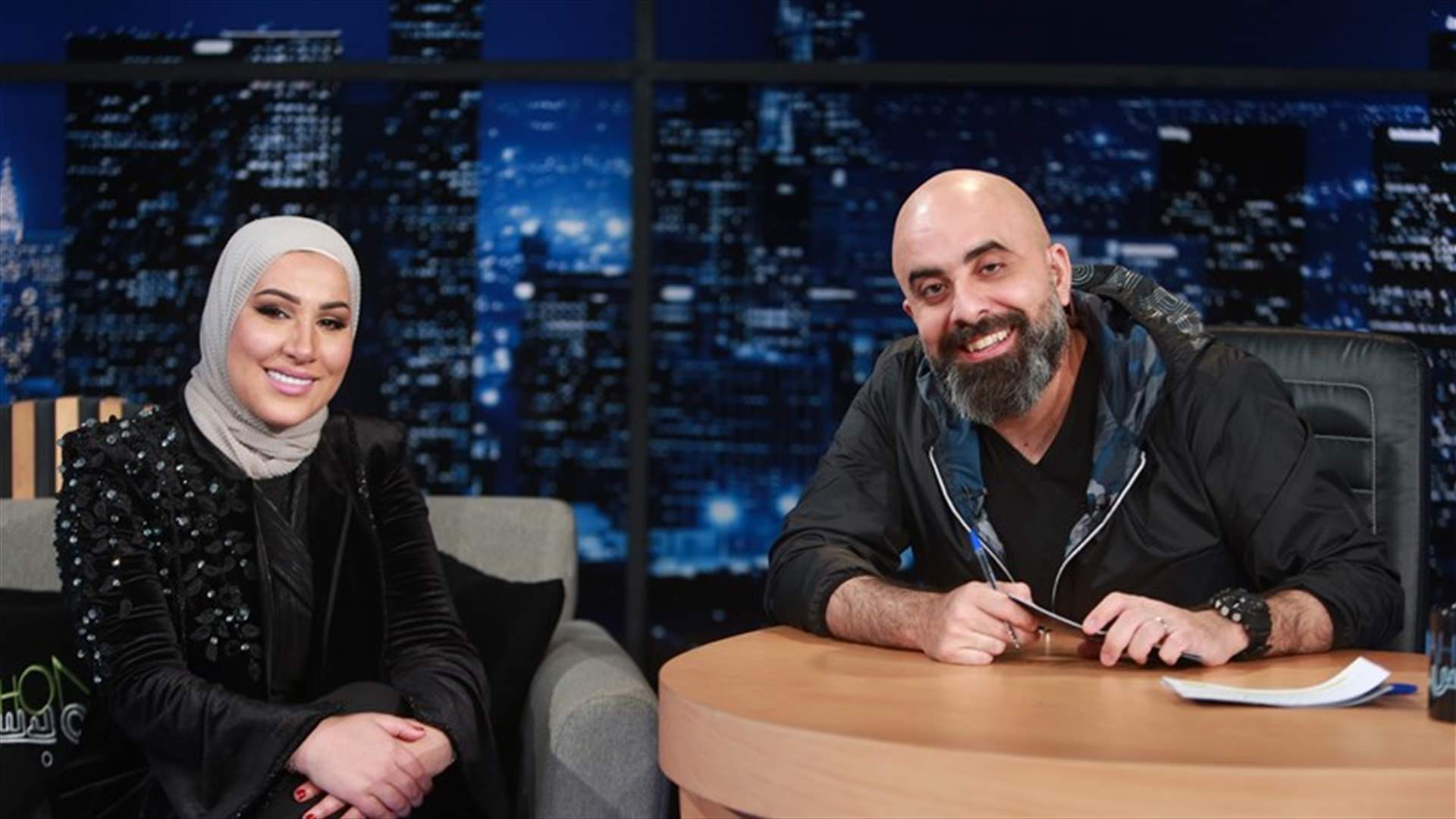 نداء شرارة تشعل مسرح "لهون وبس" بميدلي لجورج وسوف... وماذا غنّت لهيفاء وهبي وإليسا؟ (فيديو)