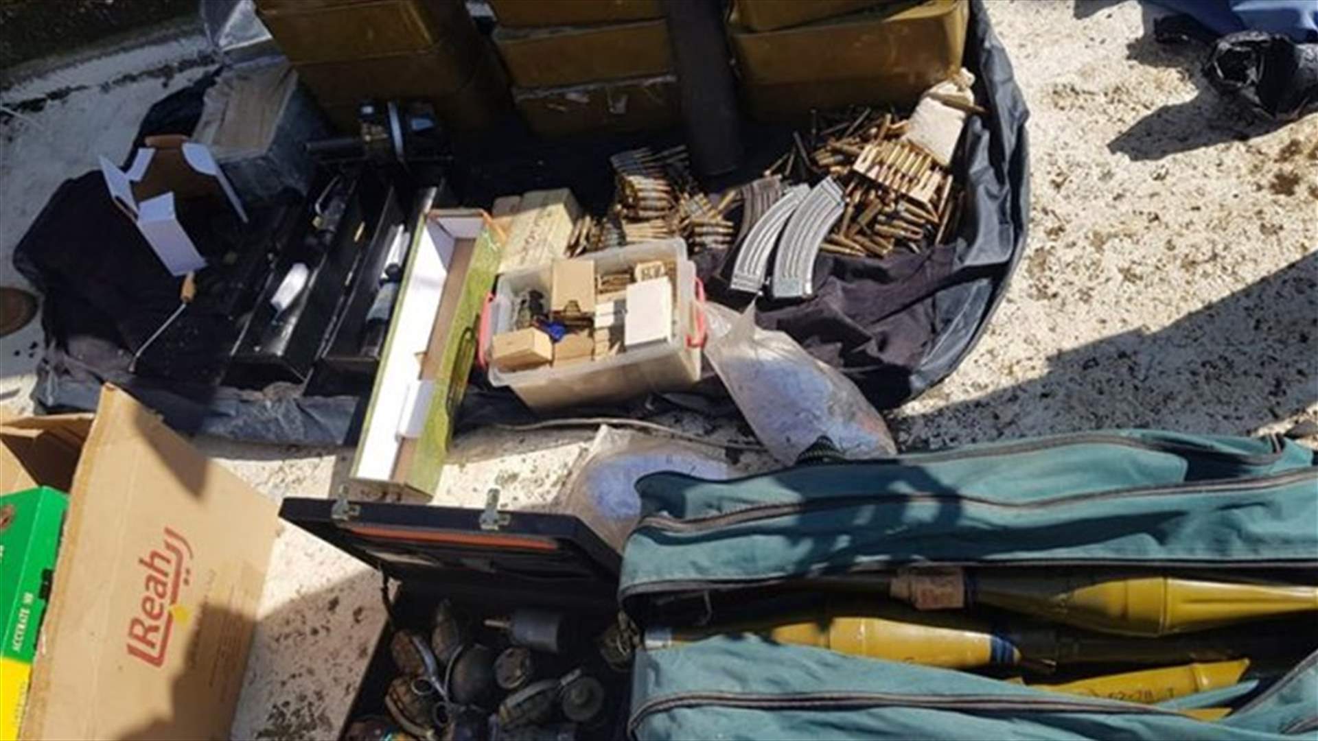 الجيش: توقيف فلسطينيَين في البقاع الأوسط... وضبط ذخائر ومناظير