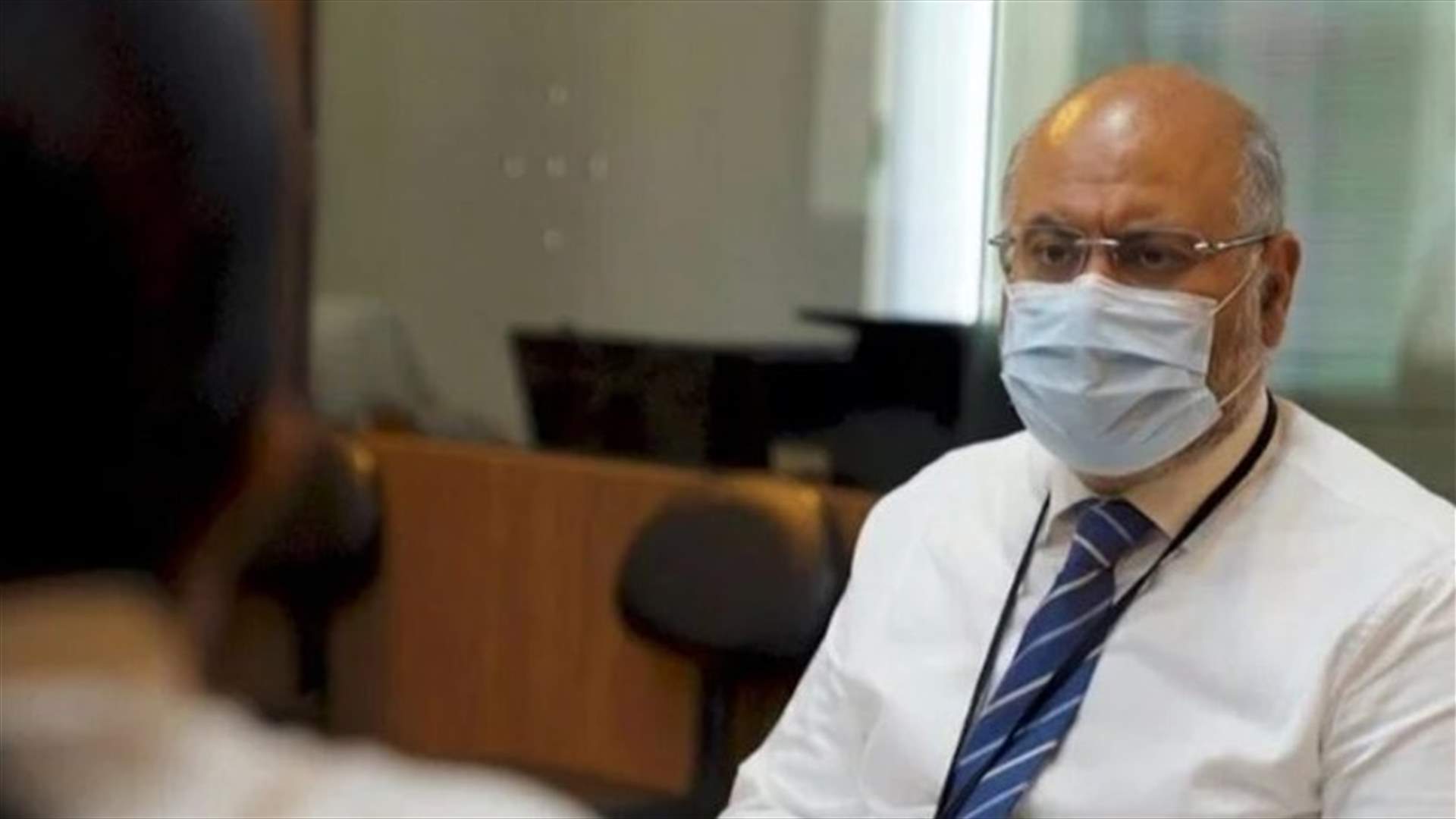 ابيض: فتح المدارس ينطوي على مخاطر