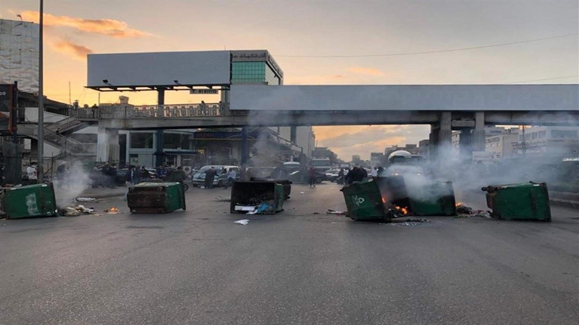 Protestors block roads in different regions – [PHOTOS & VIDEO]