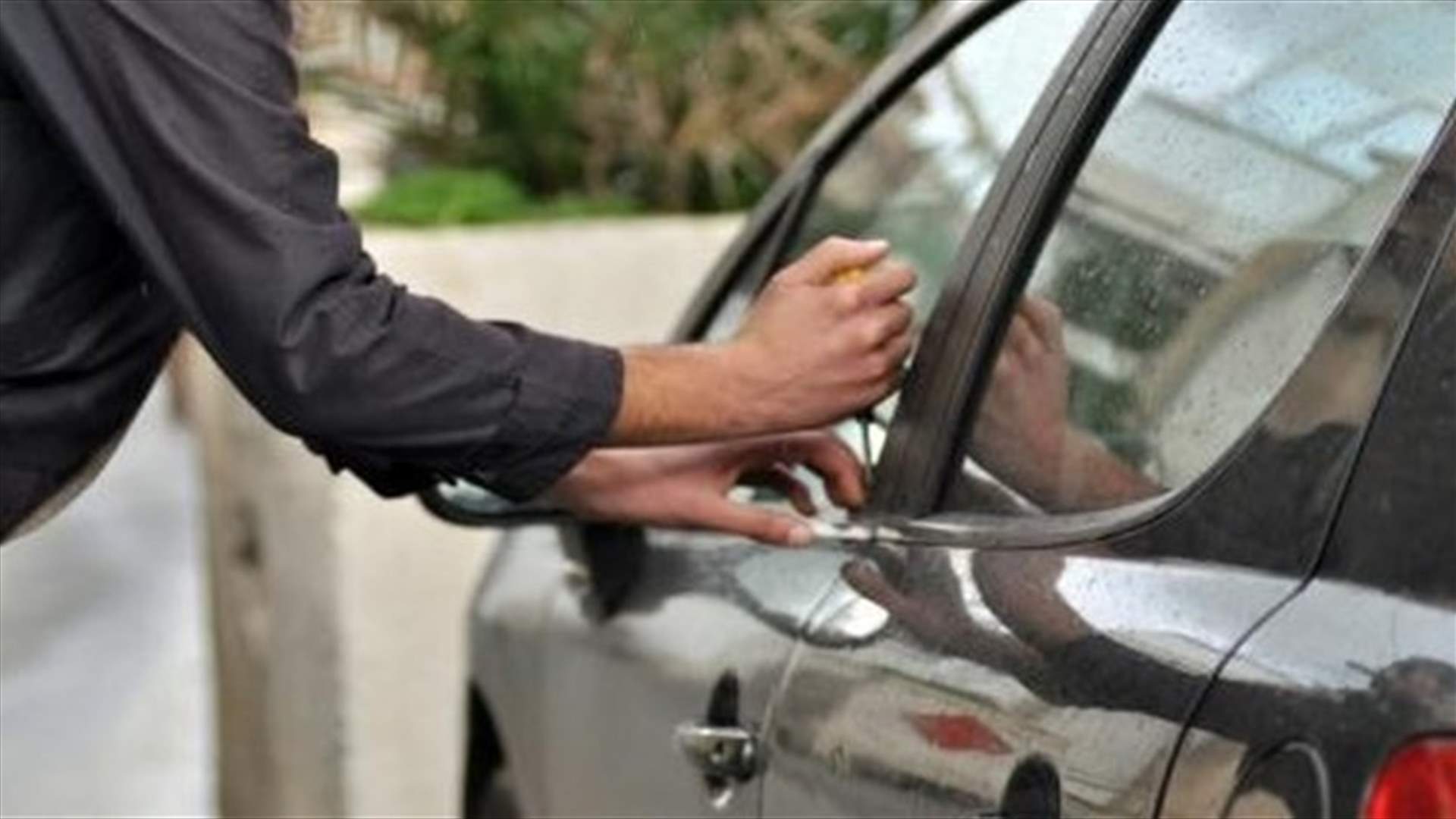 العثور على سيارة مسروقة من زحلة على طريق بلدة الطيبة