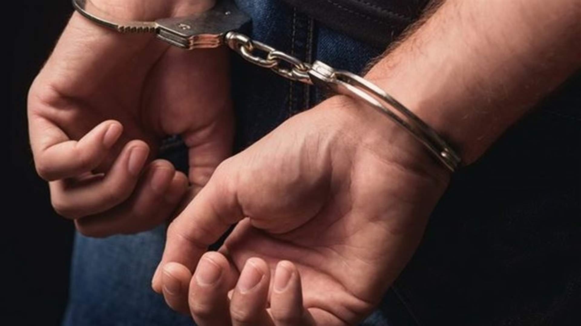 شاب يثير موجة من الغضب في الكويت... قتل قطتين بوحشية!