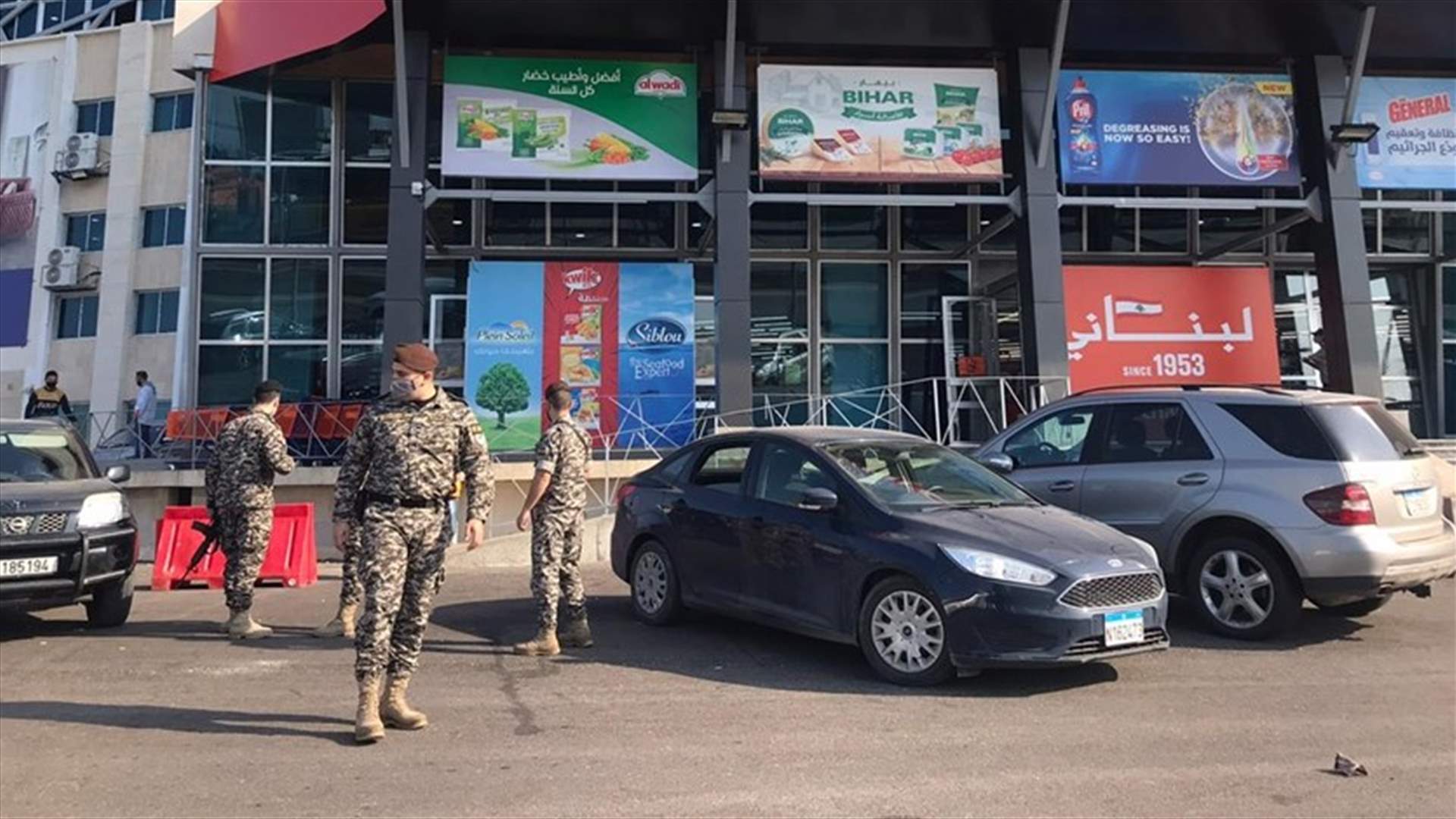 دوريات لامن الدولة على محال سوبرماركت في شكا والبترون... وتحرير ضبط بحق المخالفين
