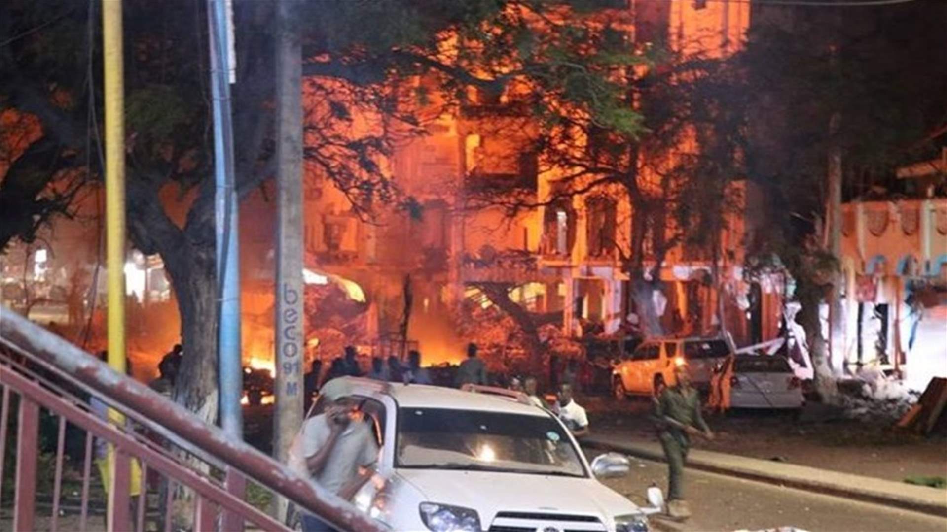 مقتل 20 على الأقل في انفجار سيارة ملغومة في مقديشو