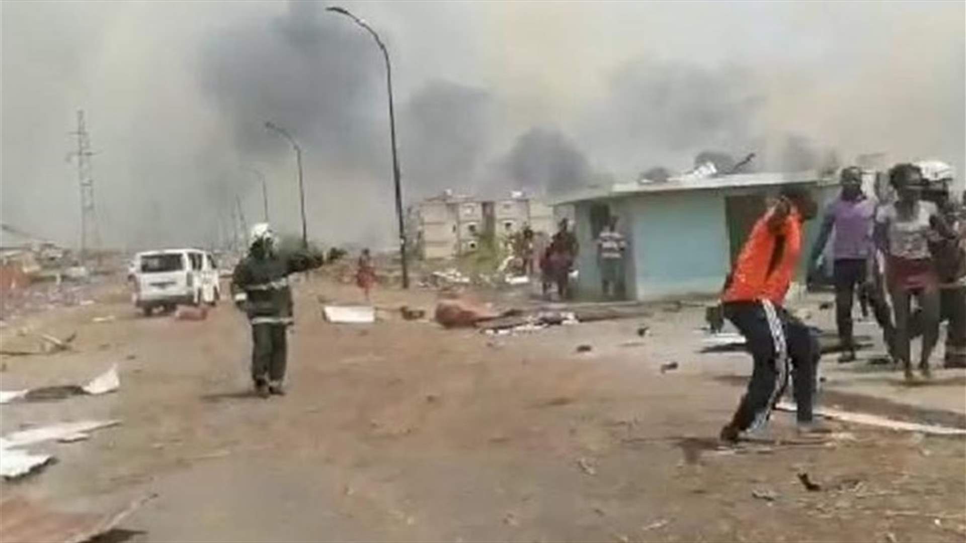 20 قتيلاً و600 جريح على الأقل جراء انفجارات عرضية بمعسكر في غينيا الاستوائية