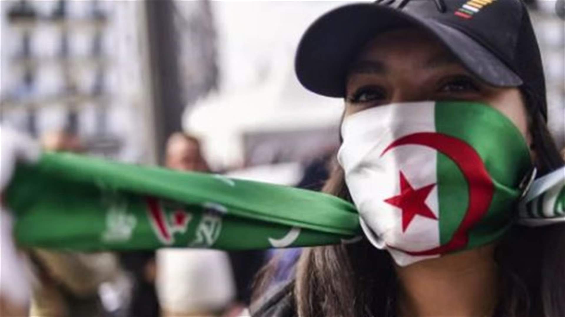 النساء الجزائريات في الشارع من أجل حقوقهن وضد السلطة