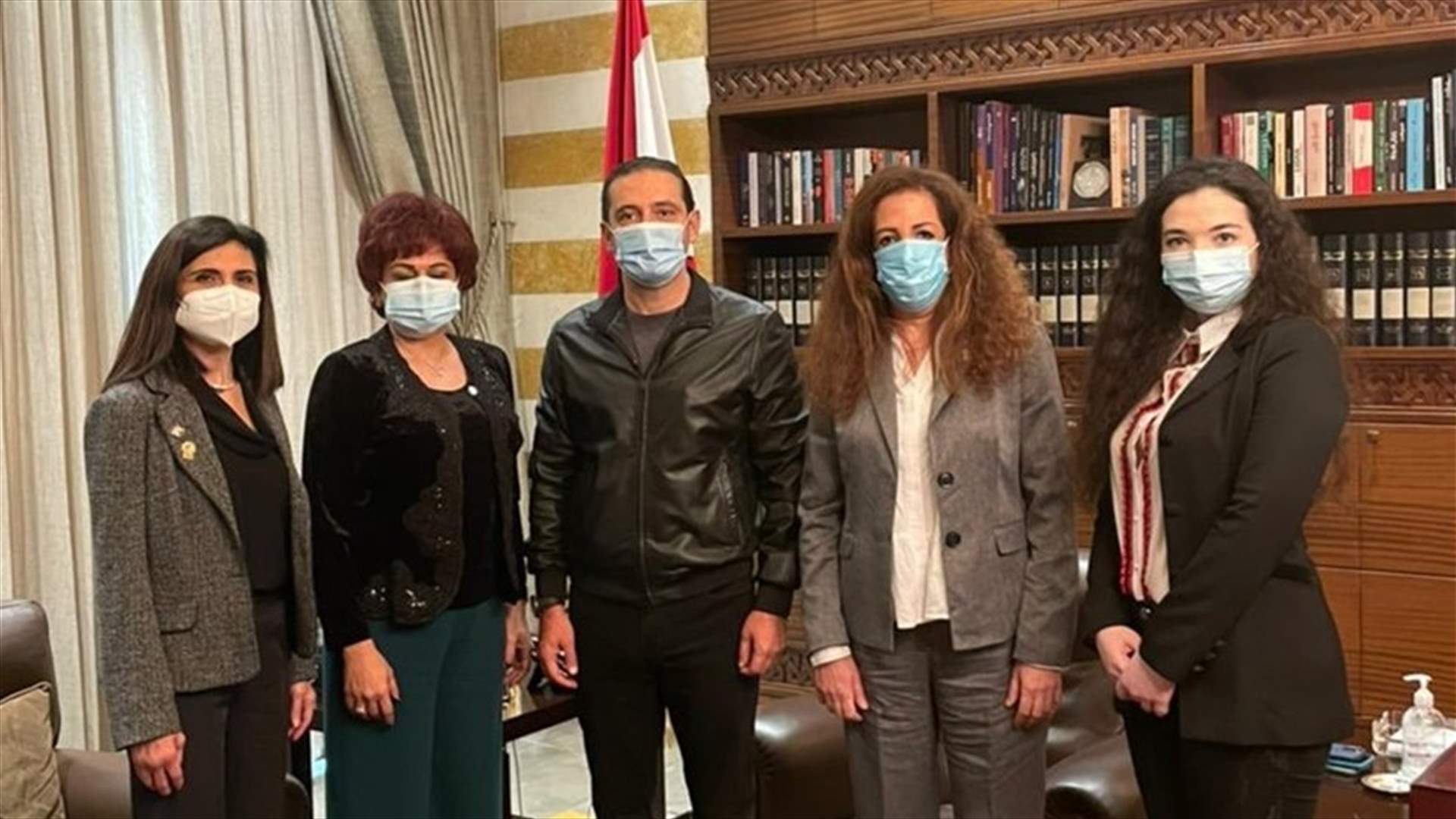 الصعوبات التي يواجهها القطاع التمريضي بين الحريري وضومط