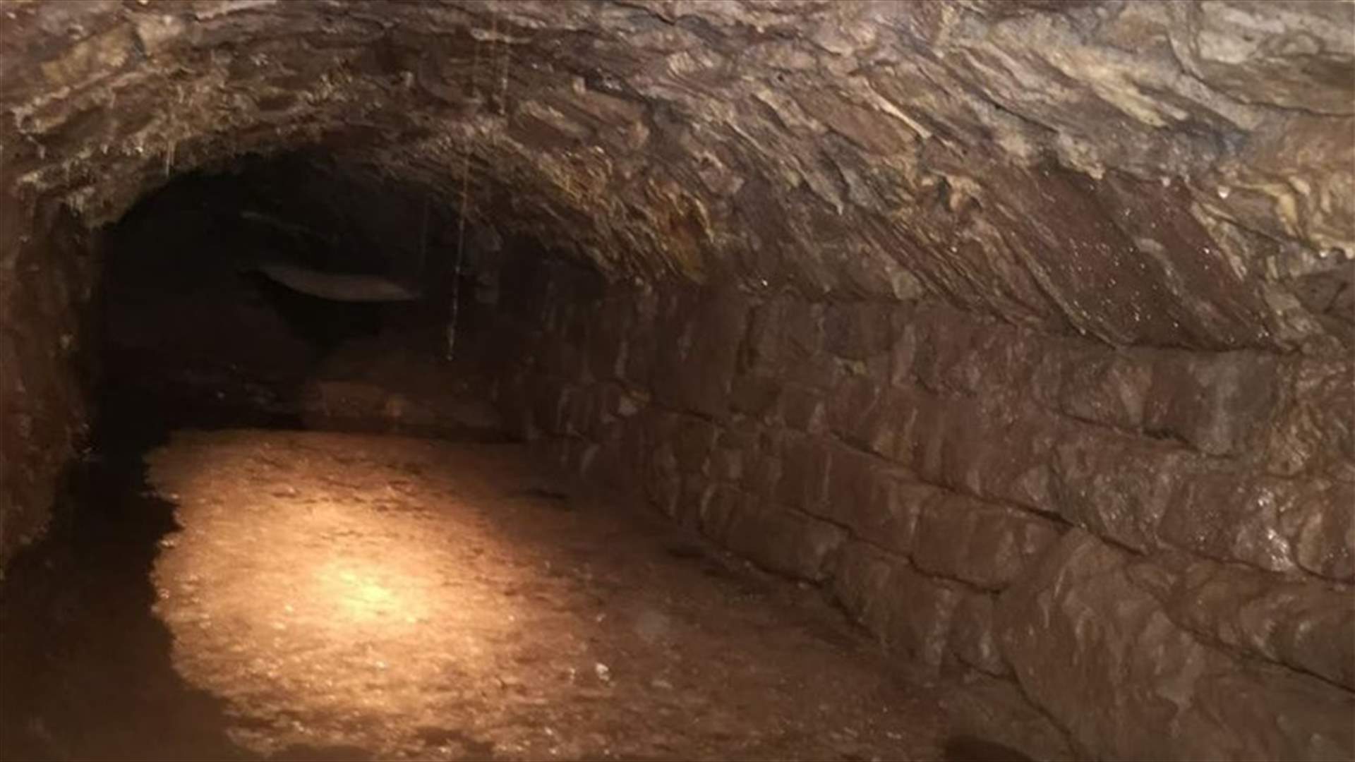 العثور على نفق سري في ويلز يعود إلى العصور الوسطى