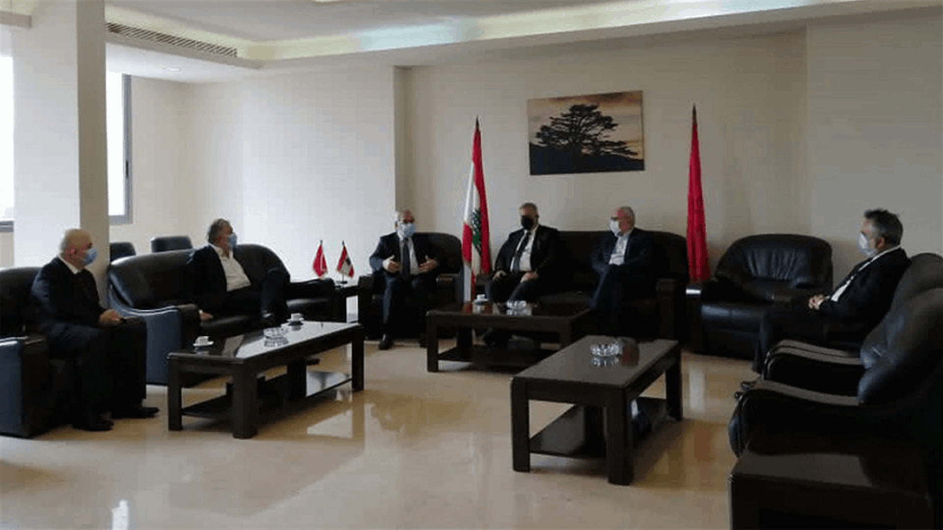بقرادونيان عرض مع عبود وعيتاني احتمالات التعاون بين بلديتي بيروت وبرج حمود