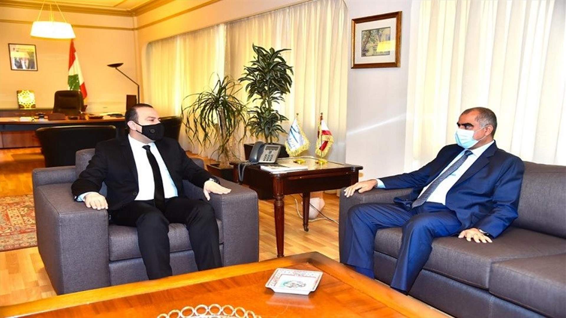 مرتضى عرض مع سفير عمان ورئيس بلدية بيروت موضوع الهبة لانشاء المركز الثقافي اللبناني العماني