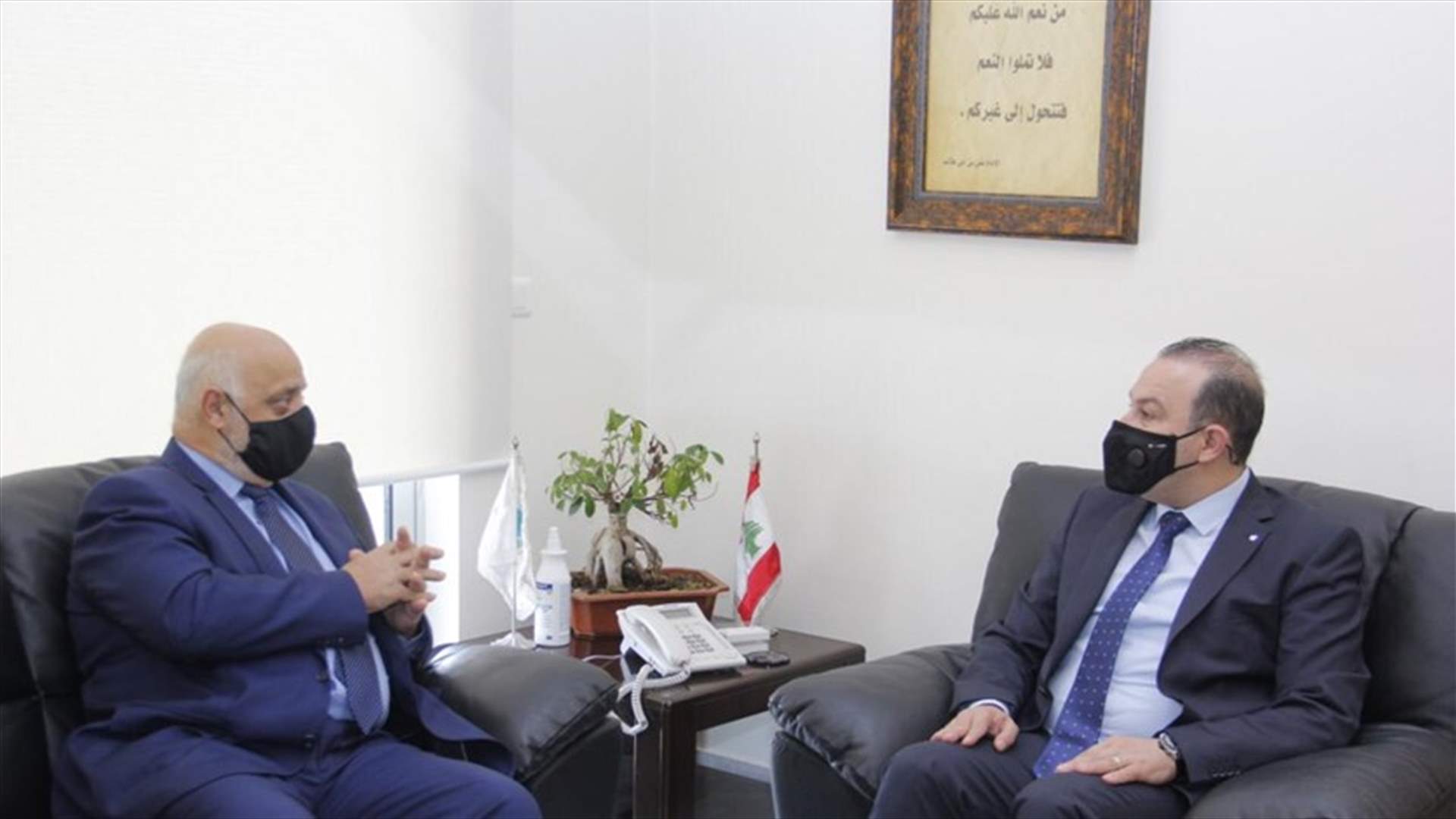 مرتضى التقى سفير كولومبيا وناقش معه سبل التعاون في المجالين الثقافي والزراعي