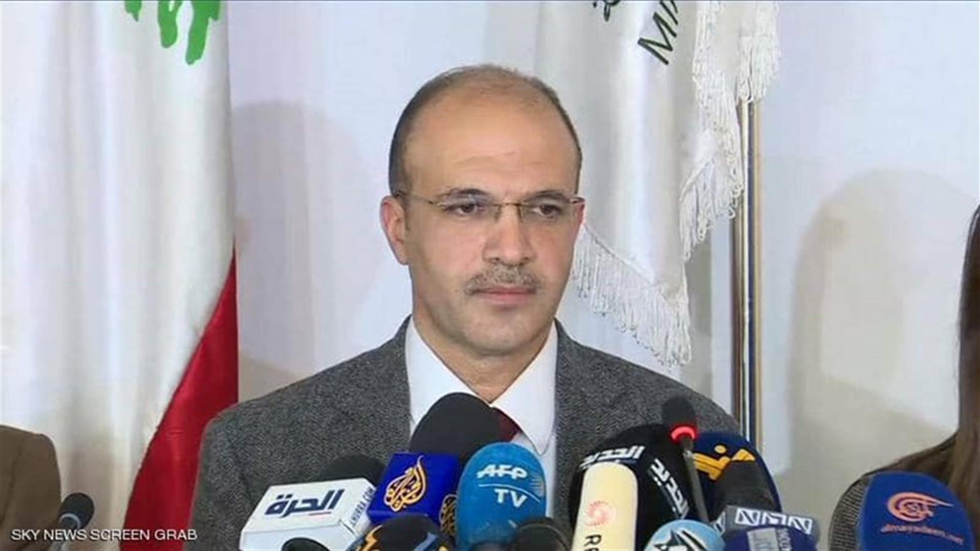 وزير الصحة من الهرمل تمنى على الأهالي الإقبال على التسجيل للقاح...