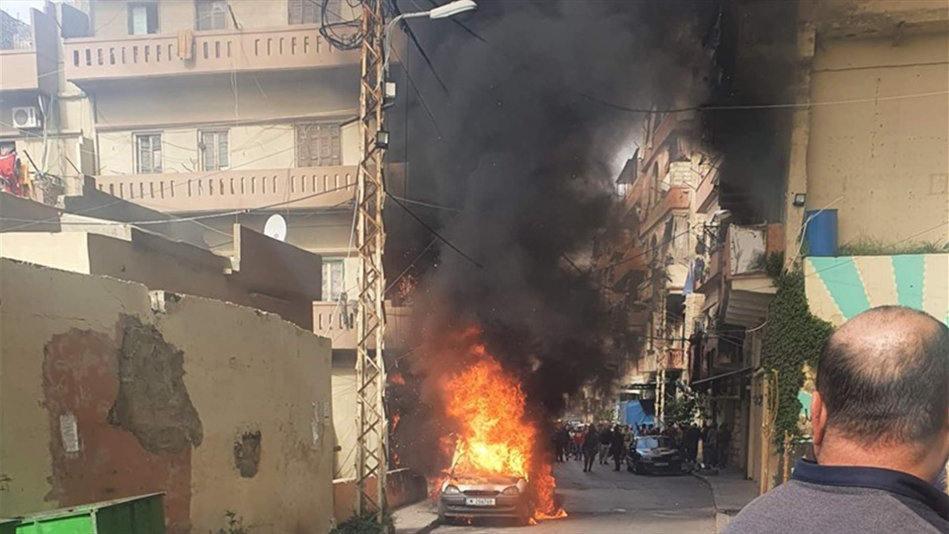 إشكال في حي المهاجرين بين مخابرات الجيش ومطلوب ... و"أبو دعاس" يرمي قنبلتين يدويتين باتجاه الدورية (فيديو وصور)