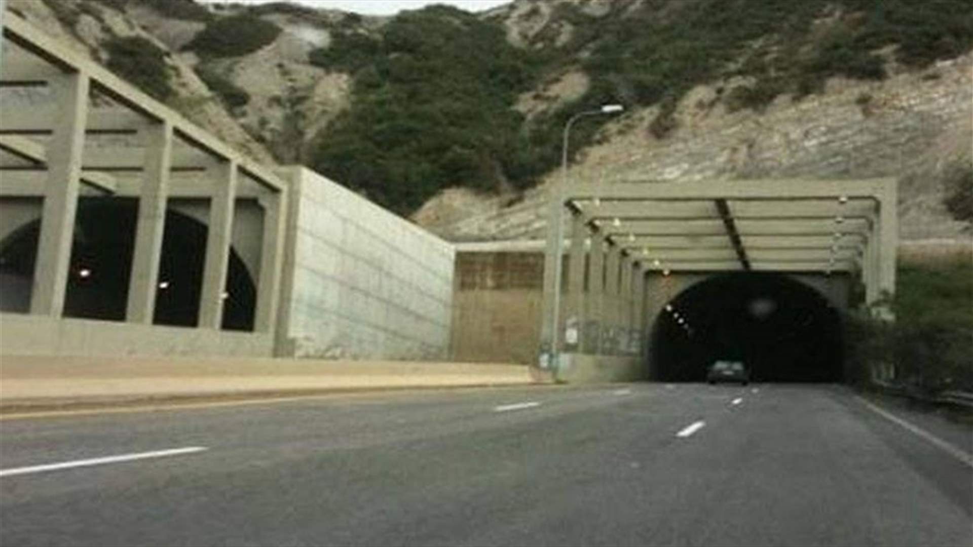 توقيف عصابة سرقة في كمين على اوتوستراد شكا