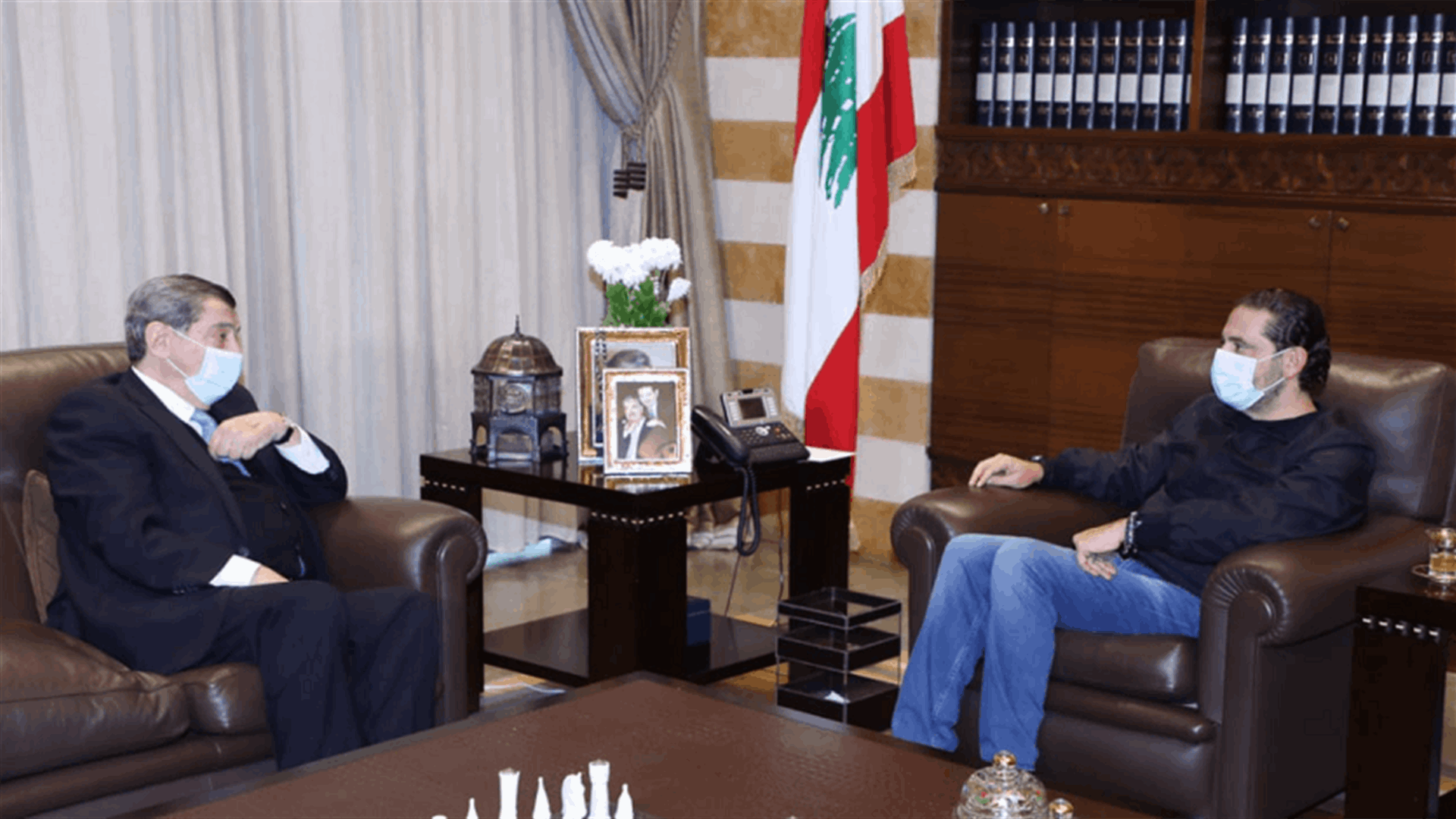 الفرزلي من بيت الوسط: تأليف الحكومة لا يمكن أن يكون إلا وفقا للنصوص الدستورية