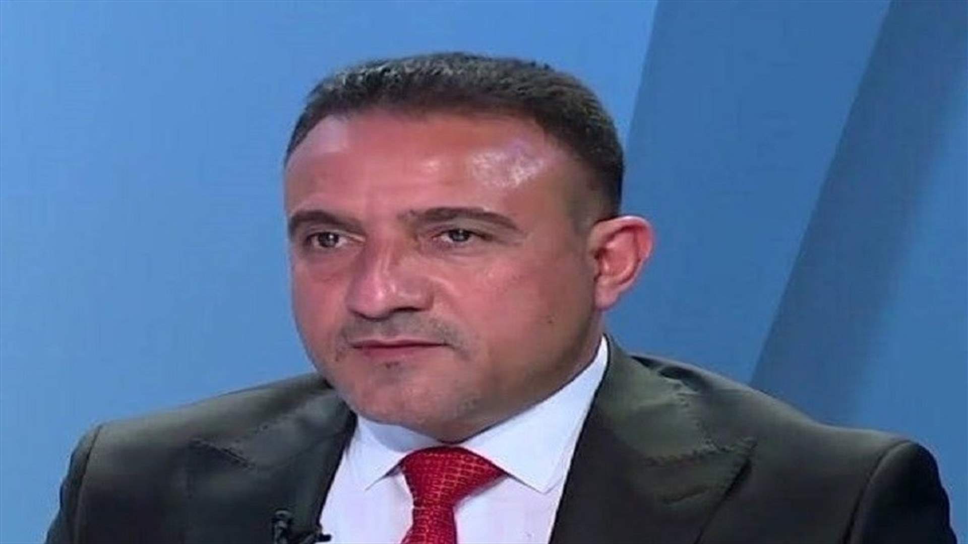 وصول وزير الصحة العراقي الى بيروت على متن طائرة تقل مساعدات طبية